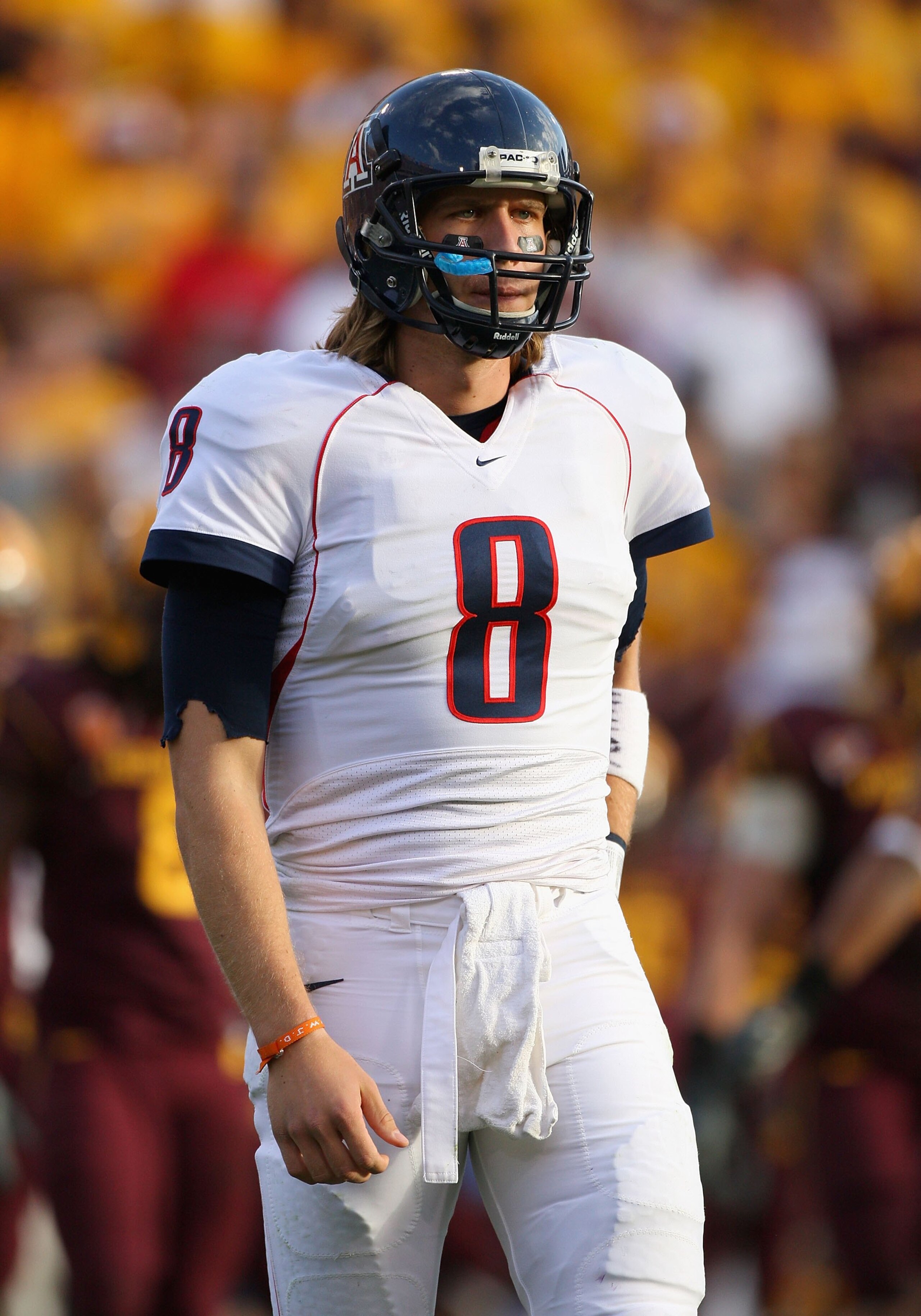 TEMPE, AZ - NOVEMBER 28: Quarterback Nick Foles #8 of the Arizona Wildcats during the college football game against the Arizona State Sun Devils at Sun Devil Stadium on November 28, 2009 in Tempe, Arizona. The Wildcats defeated the Sun Devils 20-17. (Ph TEMPE, AZ - NOVEMBER 28: Quarterback Nick Foles #8 of the Arizona Wildcats during the college football game against the Arizona State Sun Devils at Sun Devil Stadium on November 28, 2009 in Tempe, Arizona. The Wildcats defeated the Sun Devils 20-17. (Ph