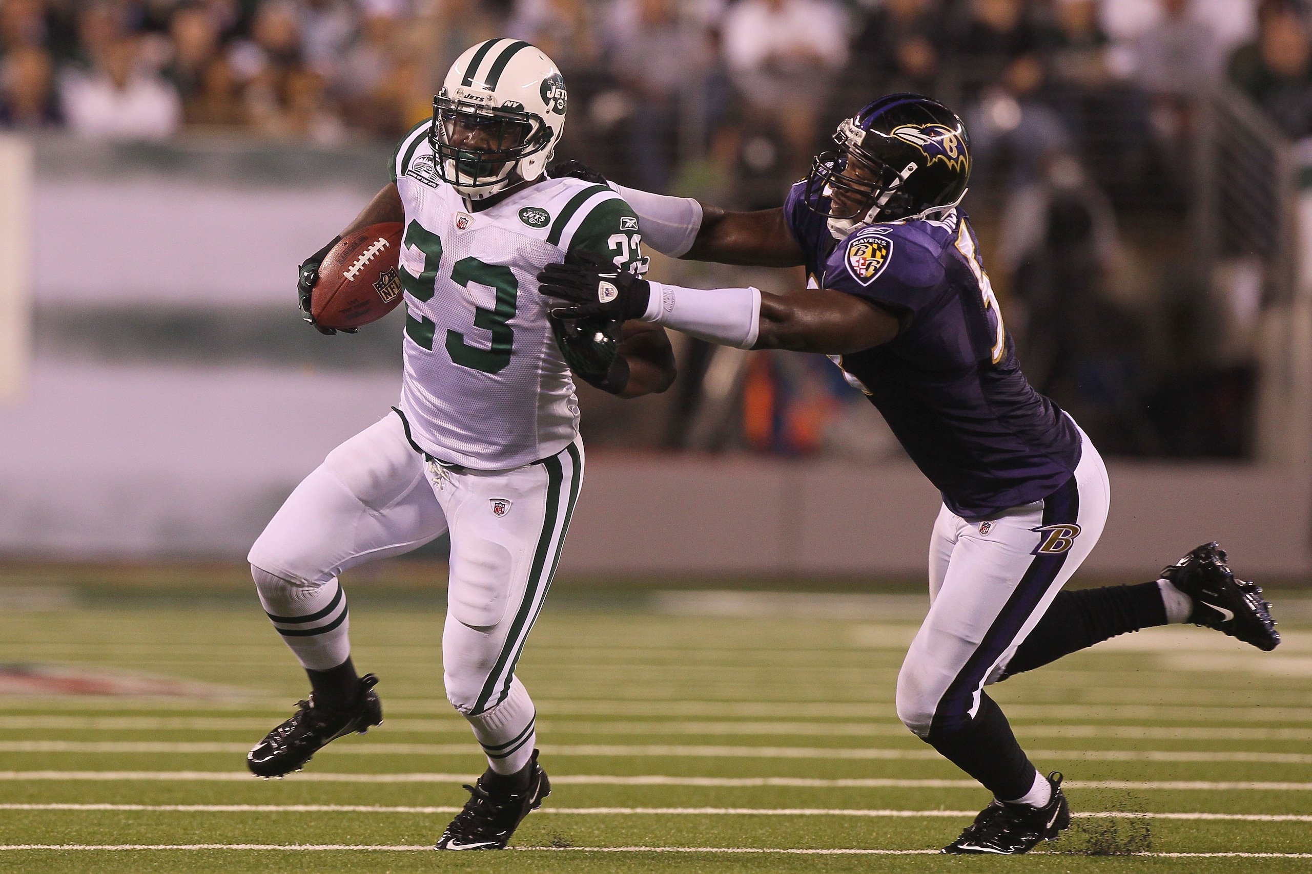 EAST RUTHERFORD, NJ - SEPTEMBER 13:  Shonn Greene #23 of the New York Jets in action against the Baltimore Ravens during their home opener at the New Meadowlands Stadium on September 13, 2010 in East Rutherford, New Jersey.  (Photo by Jim McIsaac/Getty Im