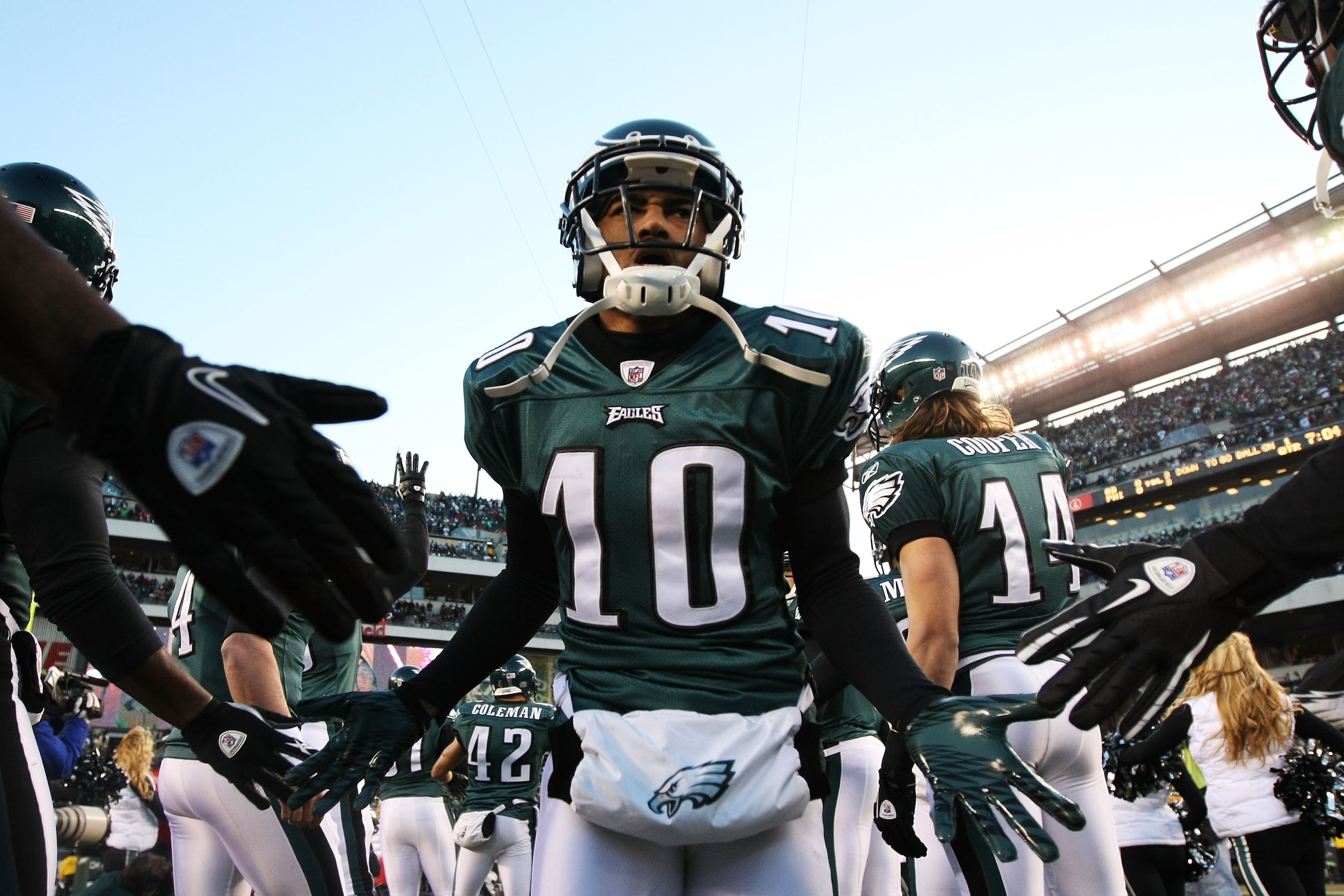 PHILADELPHIA, PA - JANUARY 09: DeSean Jackson #10 of the Philadelphia Eagles takes the field before playing against the Green Bay Packers in the 2011 NFC wild card playoff game at Lincoln Financial Field on January 9, 2011 in Philadelphia, Pennsylvania. PHILADELPHIA, PA - JANUARY 09: DeSean Jackson #10 of the Philadelphia Eagles takes the field before playing against the Green Bay Packers in the 2011 NFC wild card playoff game at Lincoln Financial Field on January 9, 2011 in Philadelphia, Pennsylvania.