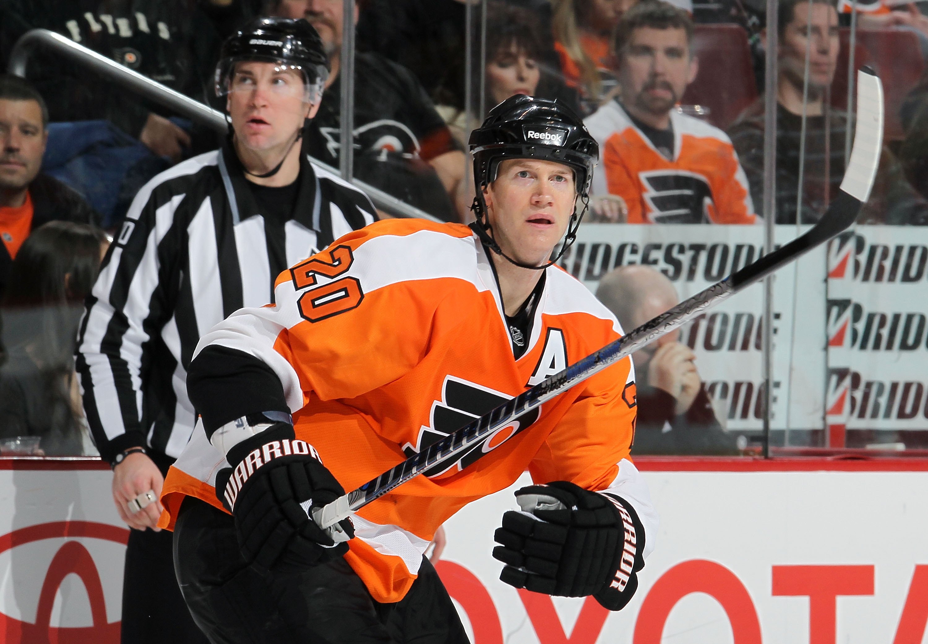 PHILADELPHIA, PA - FEBRUARY 05:  Chris Pronger #20 of the Dallas Stars skates against the Philadelphia Flyers on February 5, 2011 at Wells Fargo Center in Philadelphia, Pennsylvania. The Flyers defeated the Stars 3-1.  (Photo by Jim McIsaac/Getty Images)