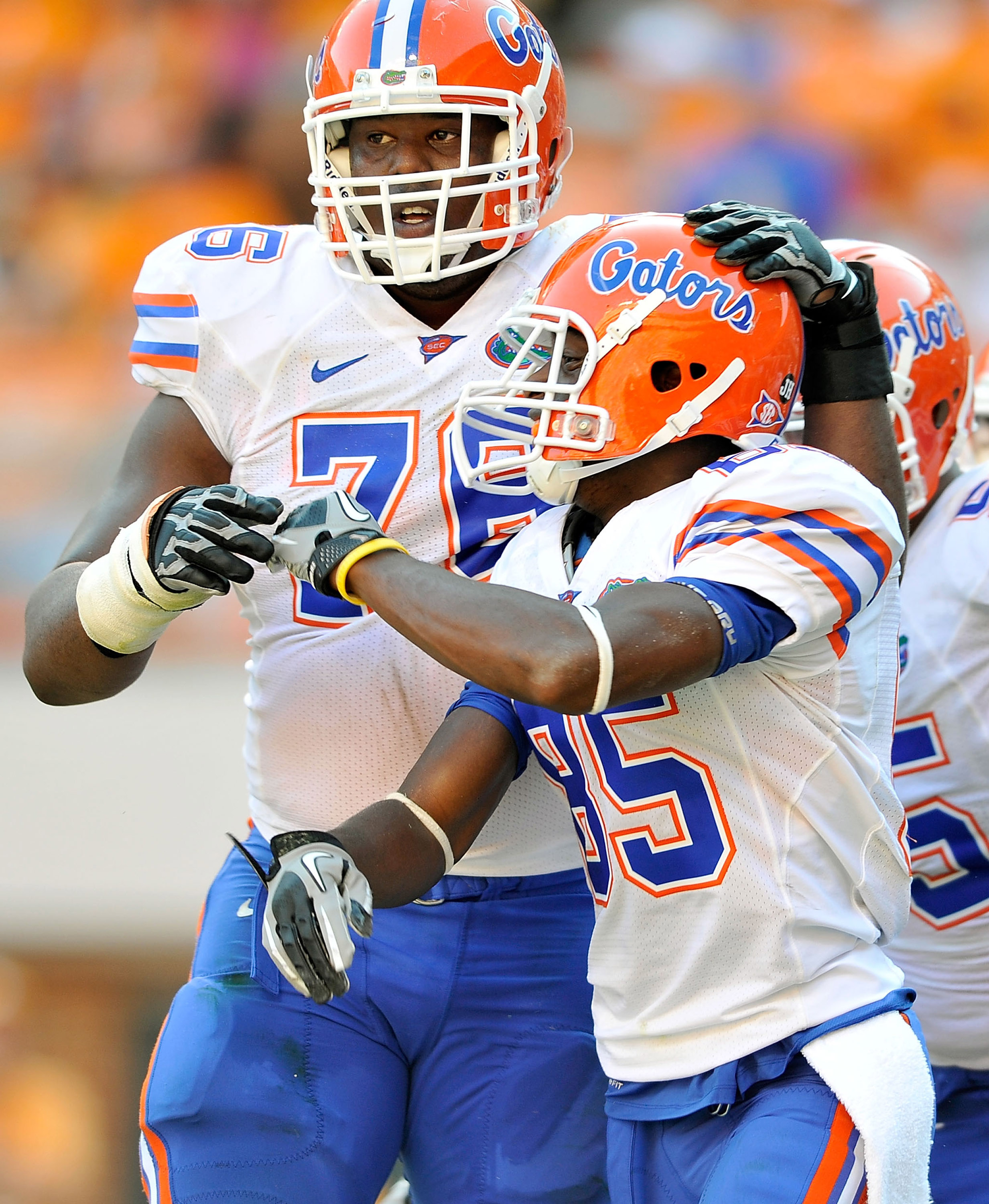 KNOXVILLE, TN - SEPTEMBER 18:  Frankie Hammond #85 celebrates with teammate Marcus Gilbert #76 of the Florida Gators after scoring a touchdown aganst the Tennessee Volunteers at Neyland Stadium on September 18, 2010 in Knoxville, Tennessee. Florida won 31