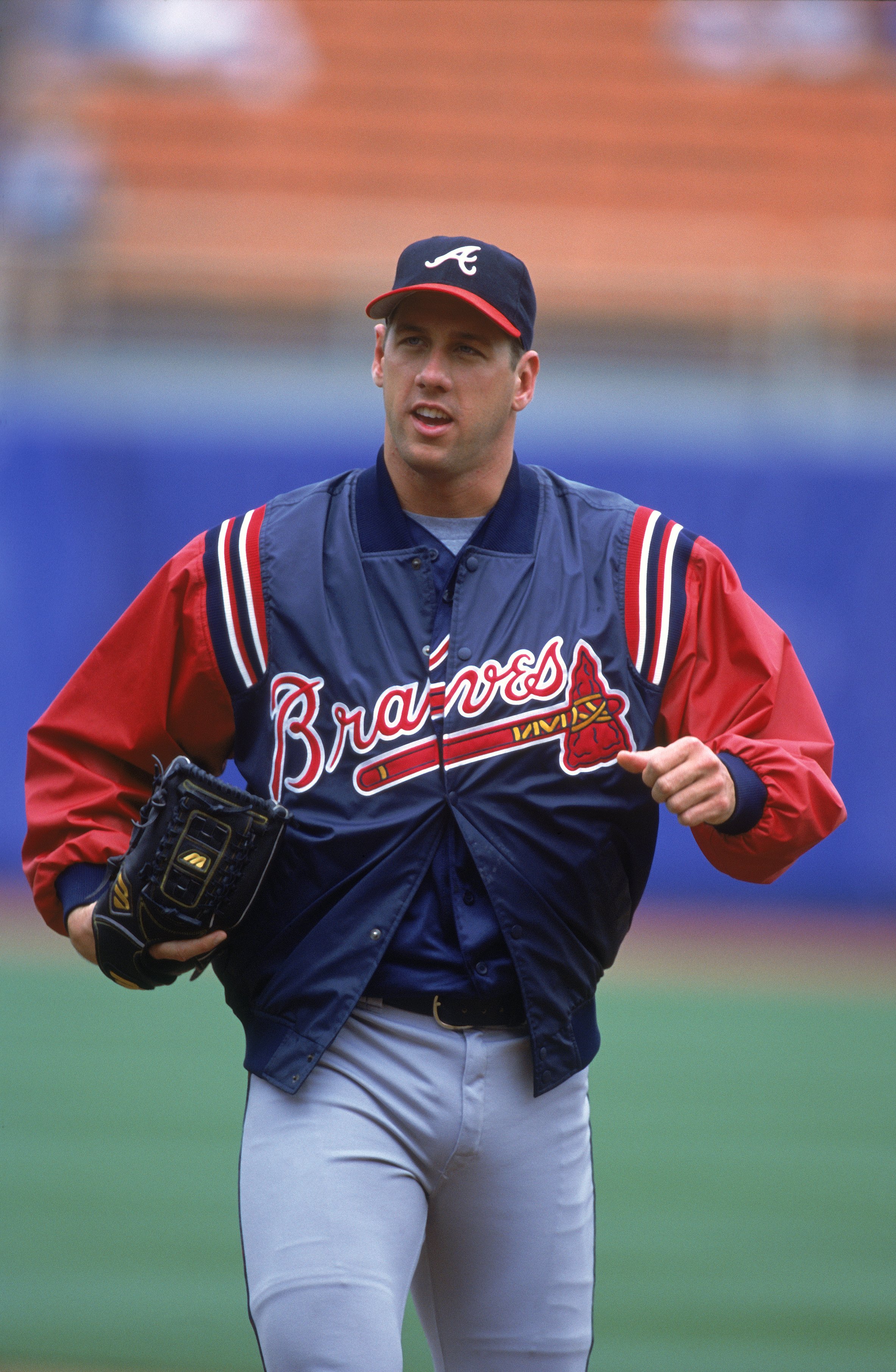 Atlanta Braves pitcher John Rocker pitches against the New York Mets  News Photo - Getty Images