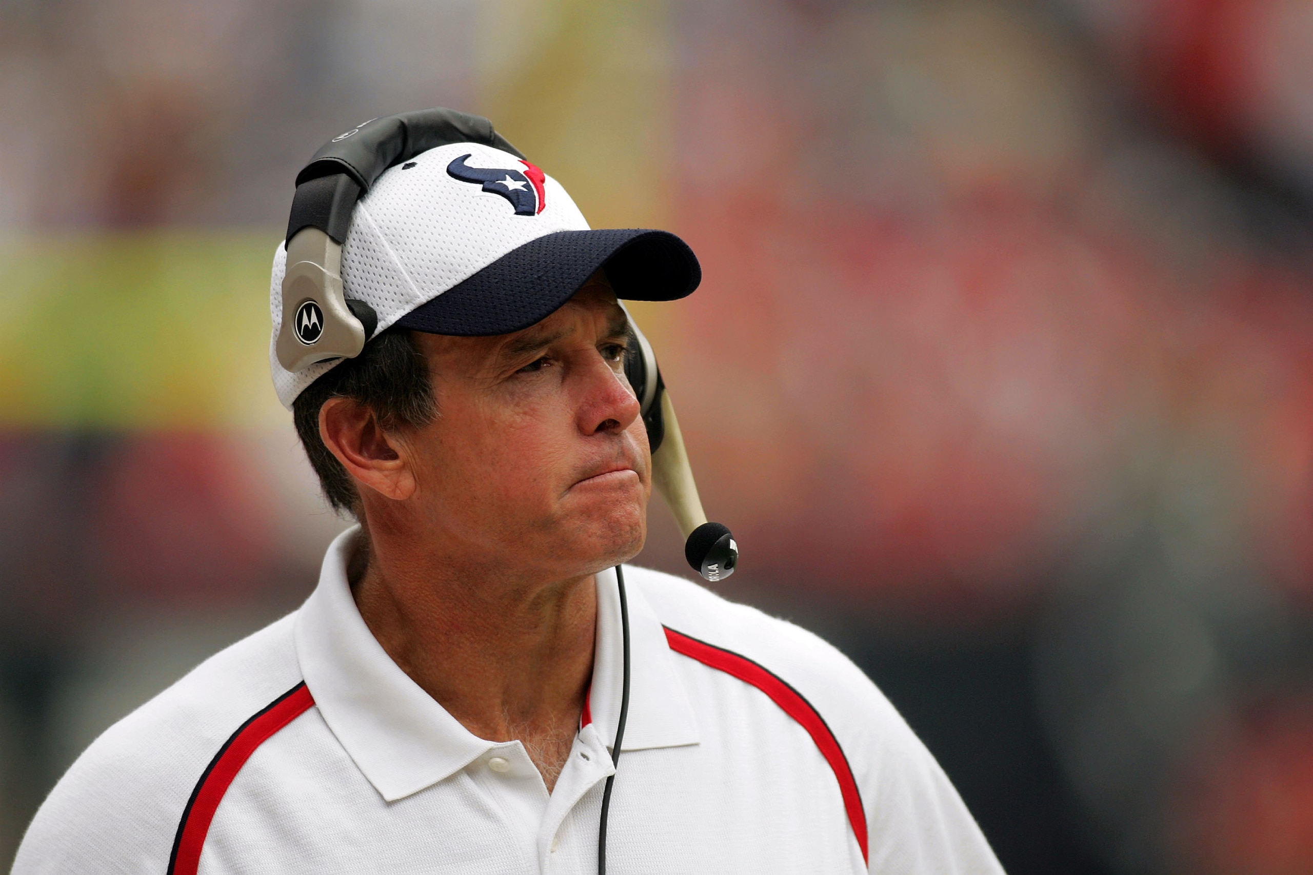 HOUSTON - OCTOBER 23:  Head coach Dom Capers of the Houston Texans during play against the Indianapolis Colts on October 23, 2005 at Reliant Stadium in Houston, Texas. The Colts defeated the Texans 38-20.  (Photo by Ronald Martinez/Getty Images)