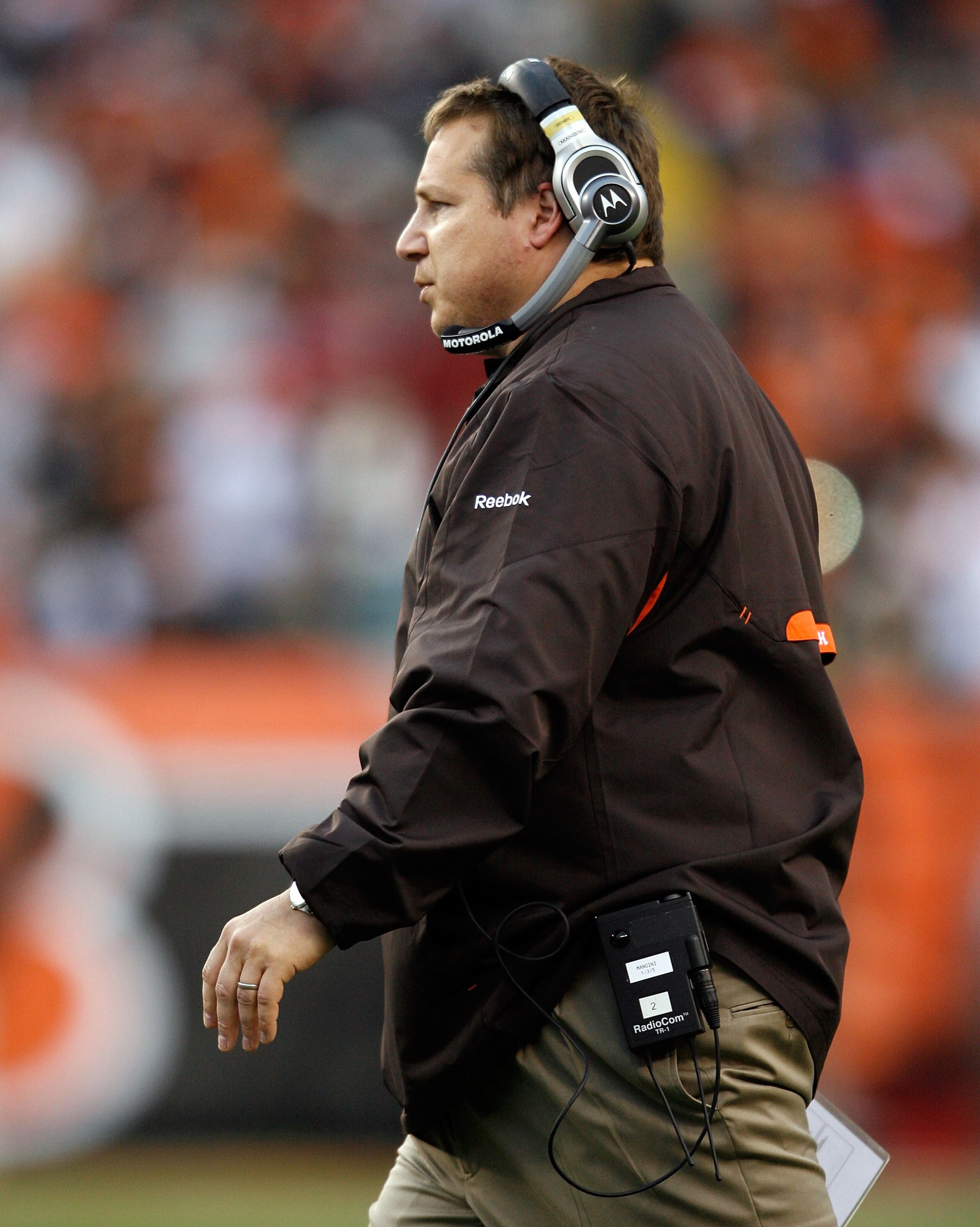 CINCINNATI - NOVEMBER 29:  Eric Mangini the Head Coach of the Cleveland Browns walks on the field during the NFL game against the Cincinnati Bengals at Paul Brown Stadium on November 29, 2009 in Cincinnati, Ohio.  (Photo by Andy Lyons/Getty Images)