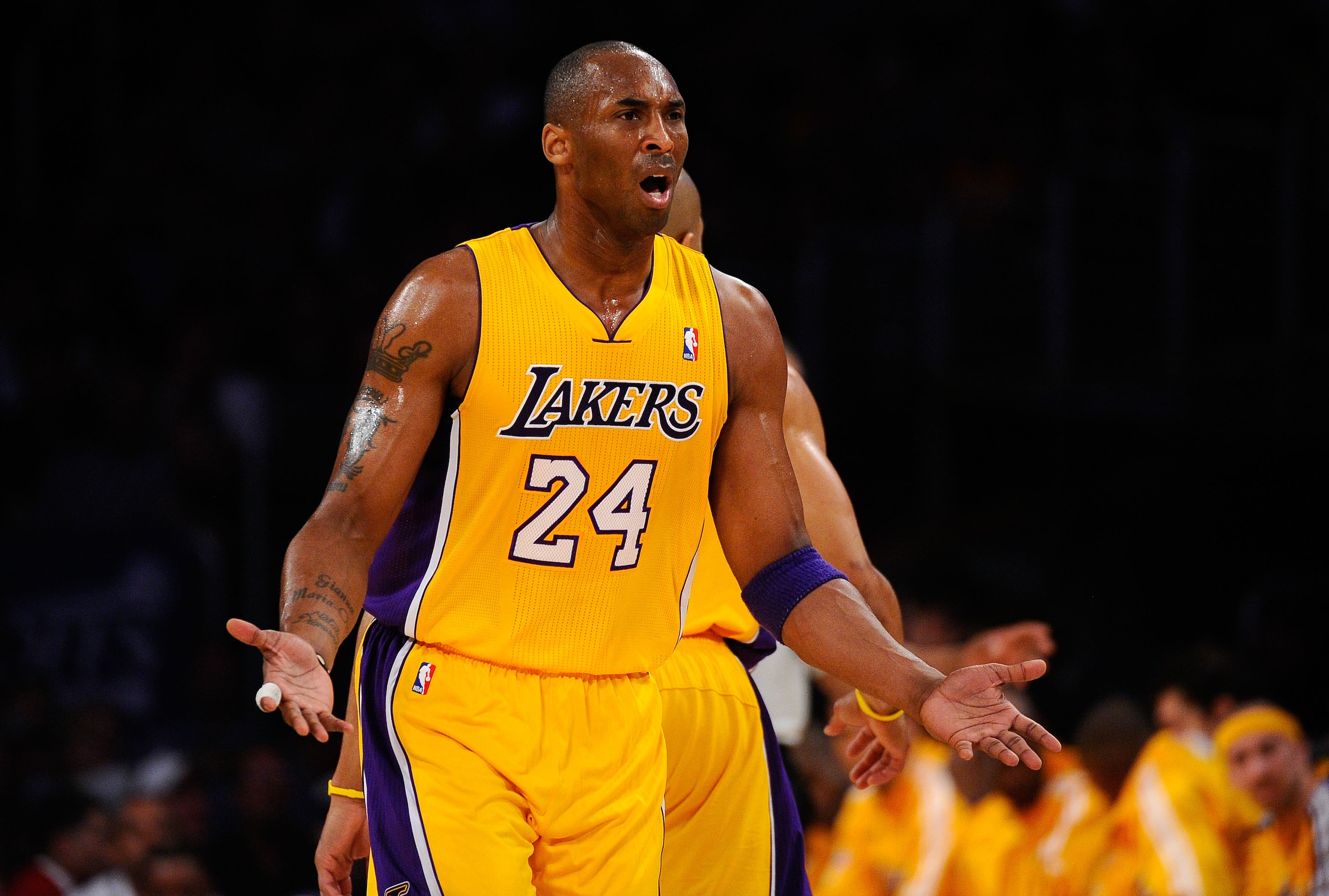 LOS ANGELES, CA - APRIL 20:  Kobe Bryant #24 of the Los Angeles Lakers reacts in the first quarter while taking on the New Orleans Hornets in Game Two of the Western Conference Quarterfinals in the 2011 NBA Playoffs on April 20, 2011 at Staples Center in