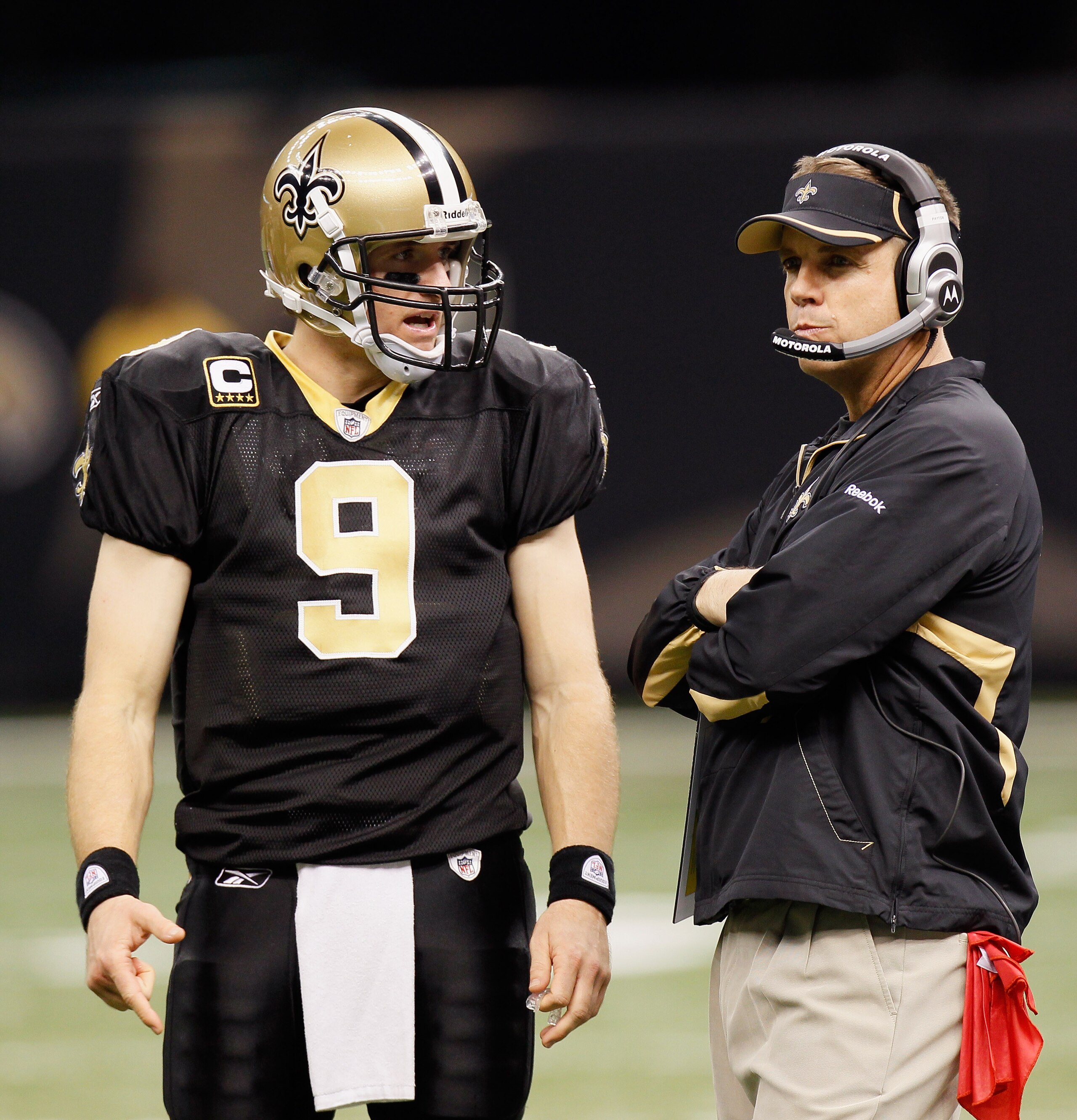 NEW ORLEANS - NOVEMBER 21:  Quarterback Drew Brees #9 and head coach Sean Payton of the New Orleans Saints against the Seattle Seahawks at Louisiana Superdome on November 21, 2010 in New Orleans, Louisiana.  (Photo by Kevin C. Cox/Getty Images)