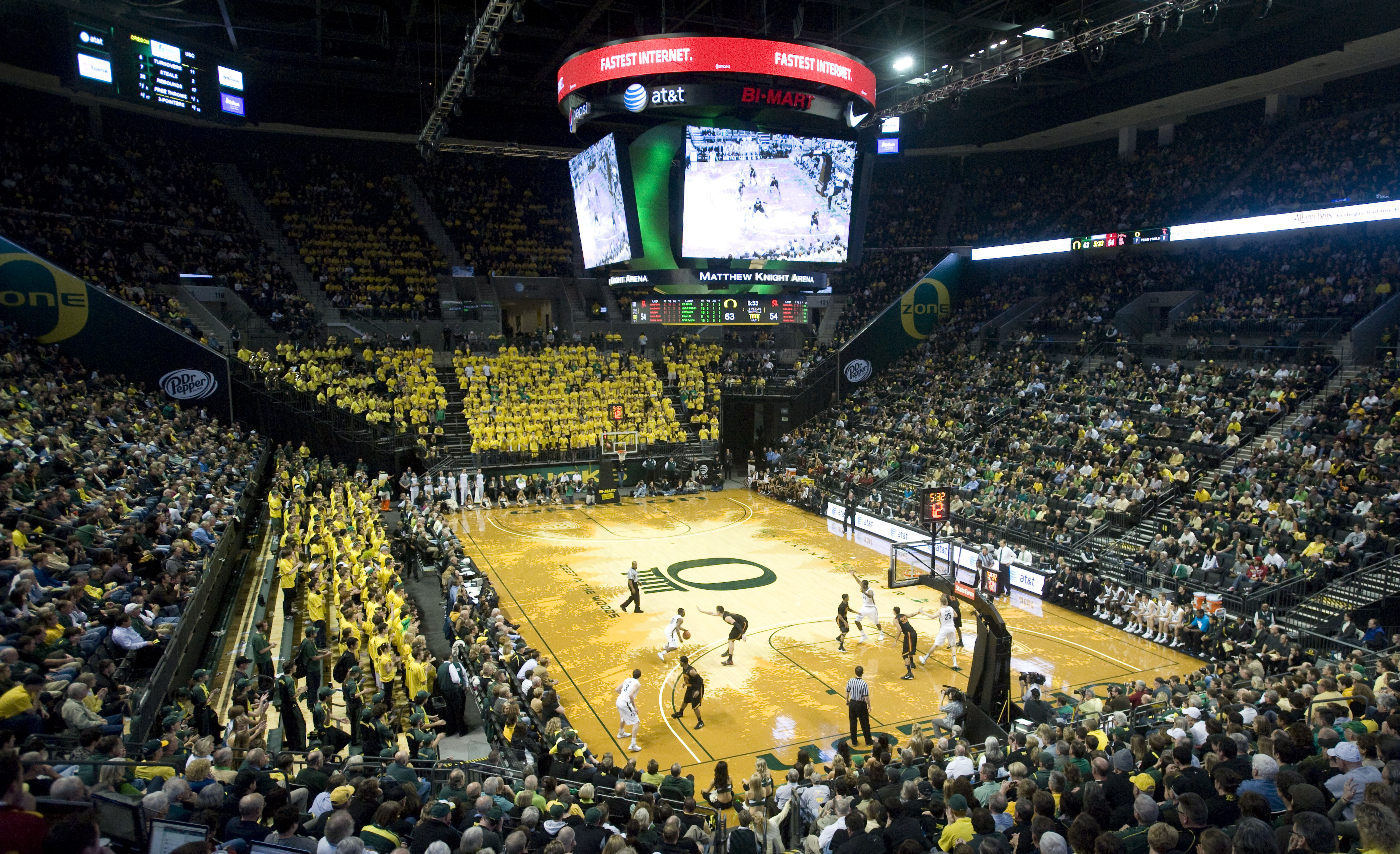 EUGENE, OR - JANUARY 13: General view of the action in the second half of the first game between the USC Trojans and the Oregon Ducks basketball teams at Matthew Knight Arena on January 13, 2011 in Eugene, Oregon. The arena is named co-founder and Chairm