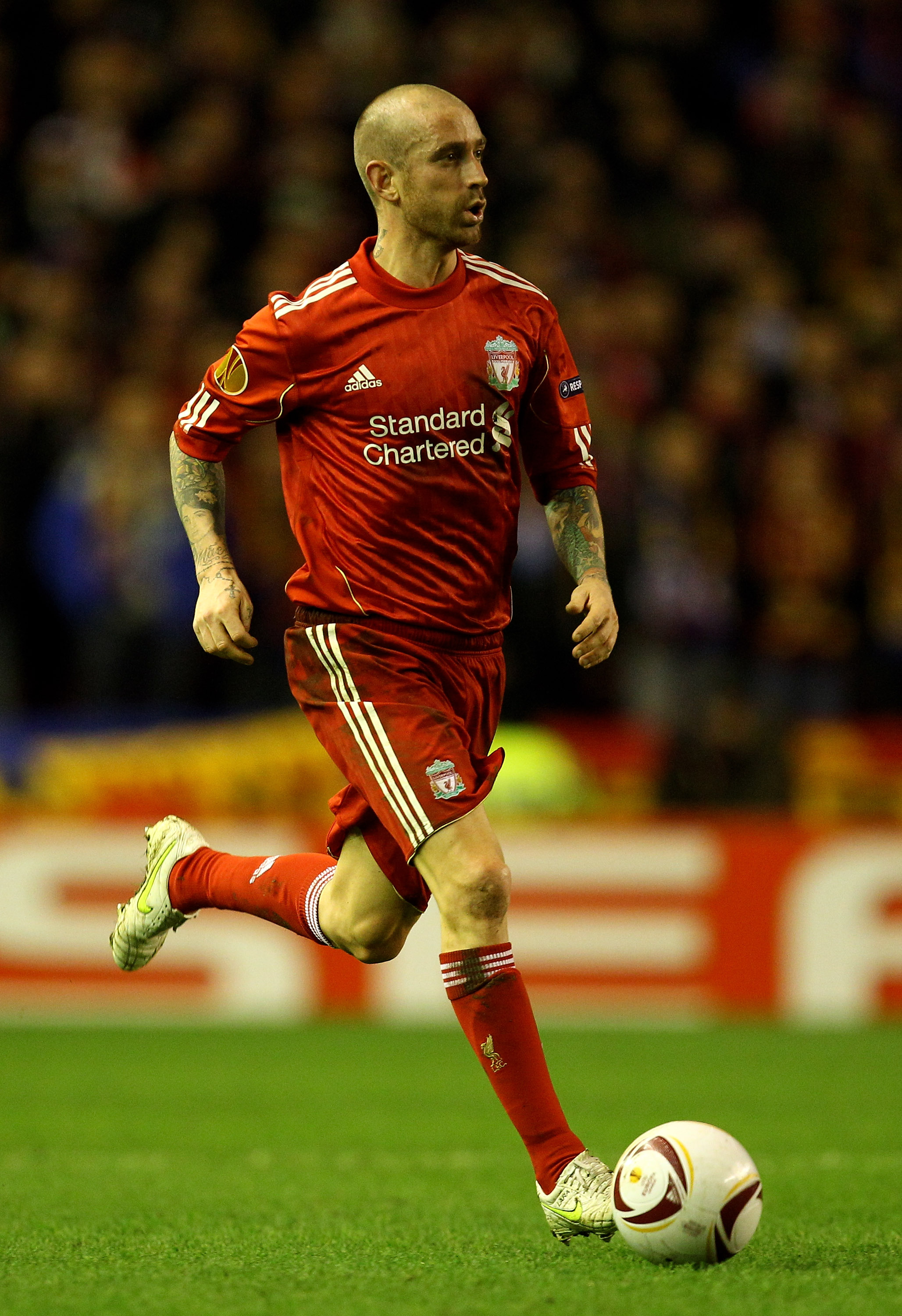LIVERPOOL, ENGLAND - FEBRUARY 24:   Raul Meireles of Liverpool in action during the UEFA Europa League Round of 32 2nd leg match beteween Liverpool and Sparta Prague at Anfield on February 24, 2011 in Liverpool, England.  (Photo by Richard Heathcote/Getty