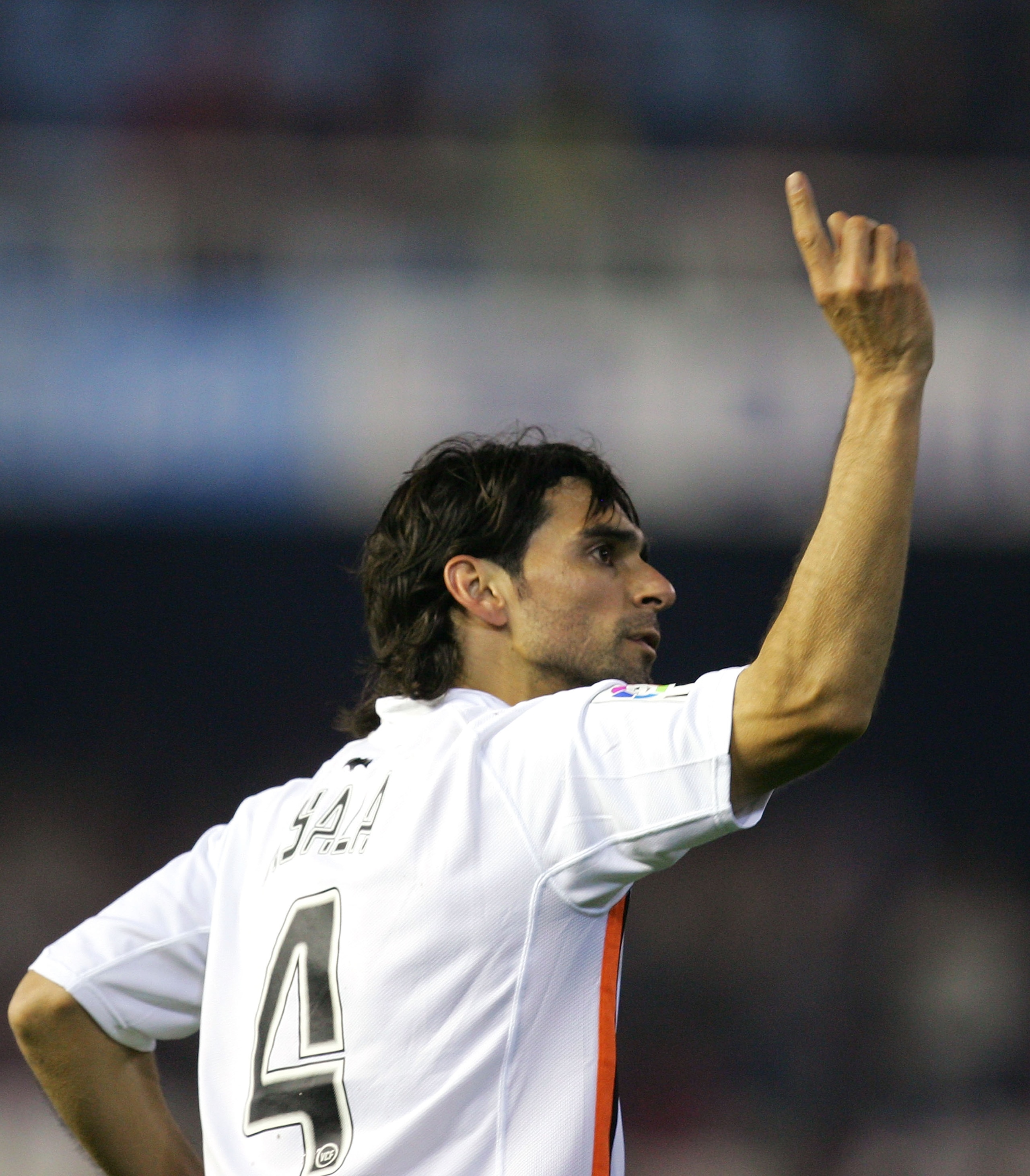 VALENCIA, SPAIN - FEBRUARY 03:  Roberto Ayala of Valencia celebrates after scoring the first goal during the La Liga match between Valencia and Atletico Madrid at the Mestalla stadium on February 3, 2007 in Valencia, Spain.  (Photo by Denis Doyle/Getty Im