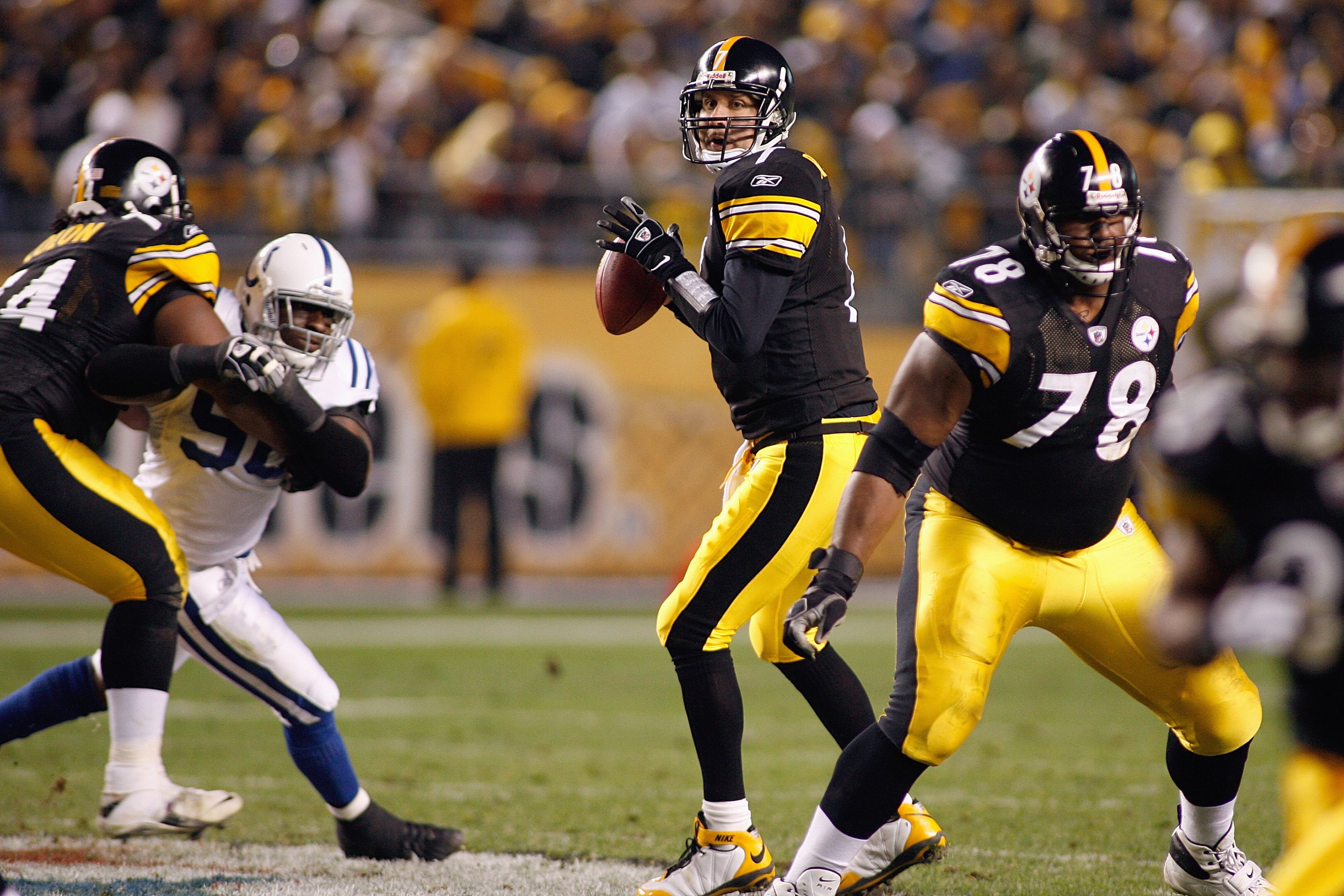 This is the scoreboard at Heinz Field before an NFL football game between  the Pittsburgh Steelers and the Tennessee Titans in Pittsburgh, Sunday,  Dec. 19, 2021. (AP Photo/Gene J. Puskar Stock Photo 