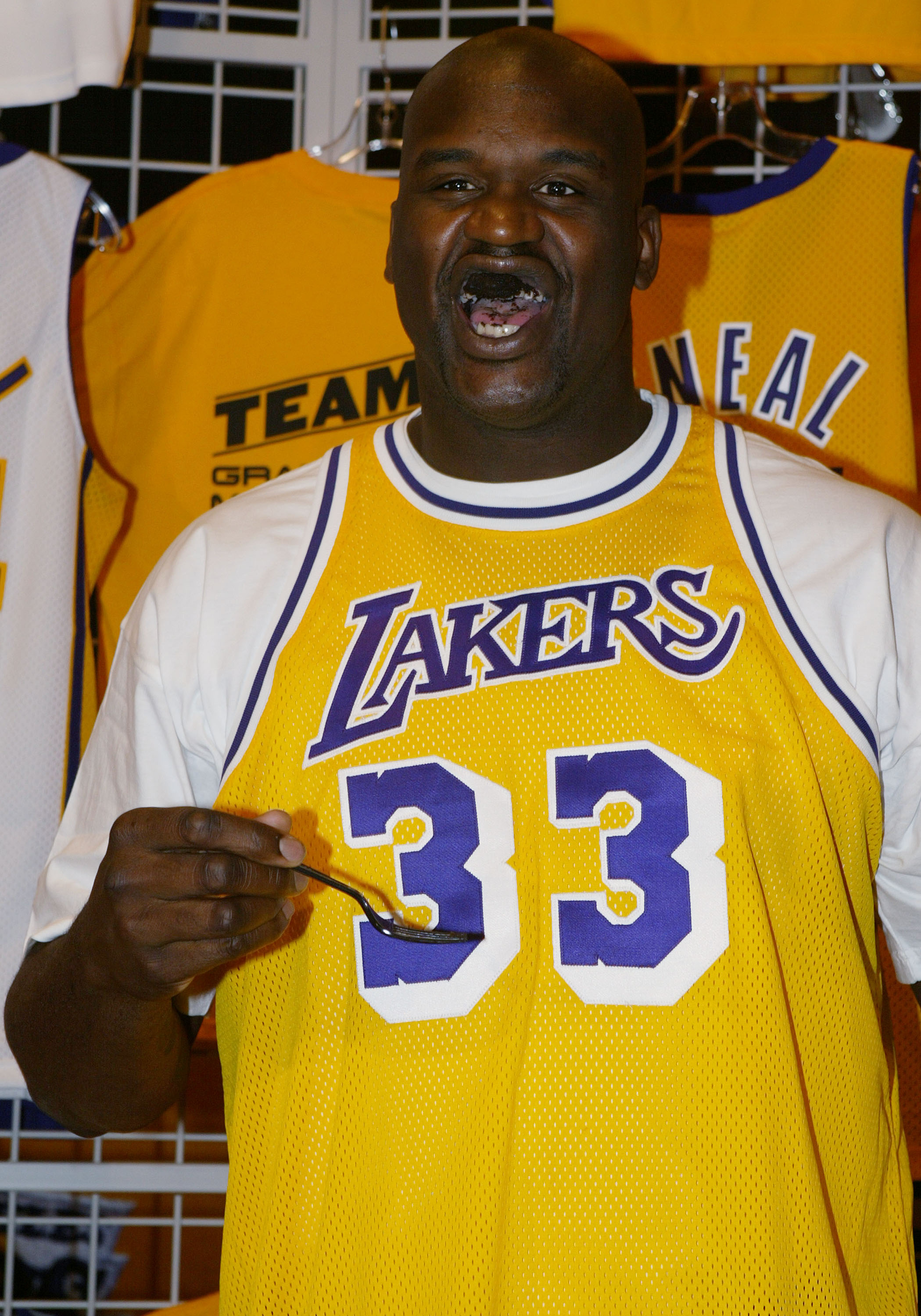 LOS ANGELES - MARCH 6:  Los Angeles Lakers Shaquille O'Neal on his 32nd birthday opens the Team LA Superstore on Universal Studios Citywalk March 6, 2004 in Los Angeles, in California.  (Photo by Mark Mainz/Getty Images)