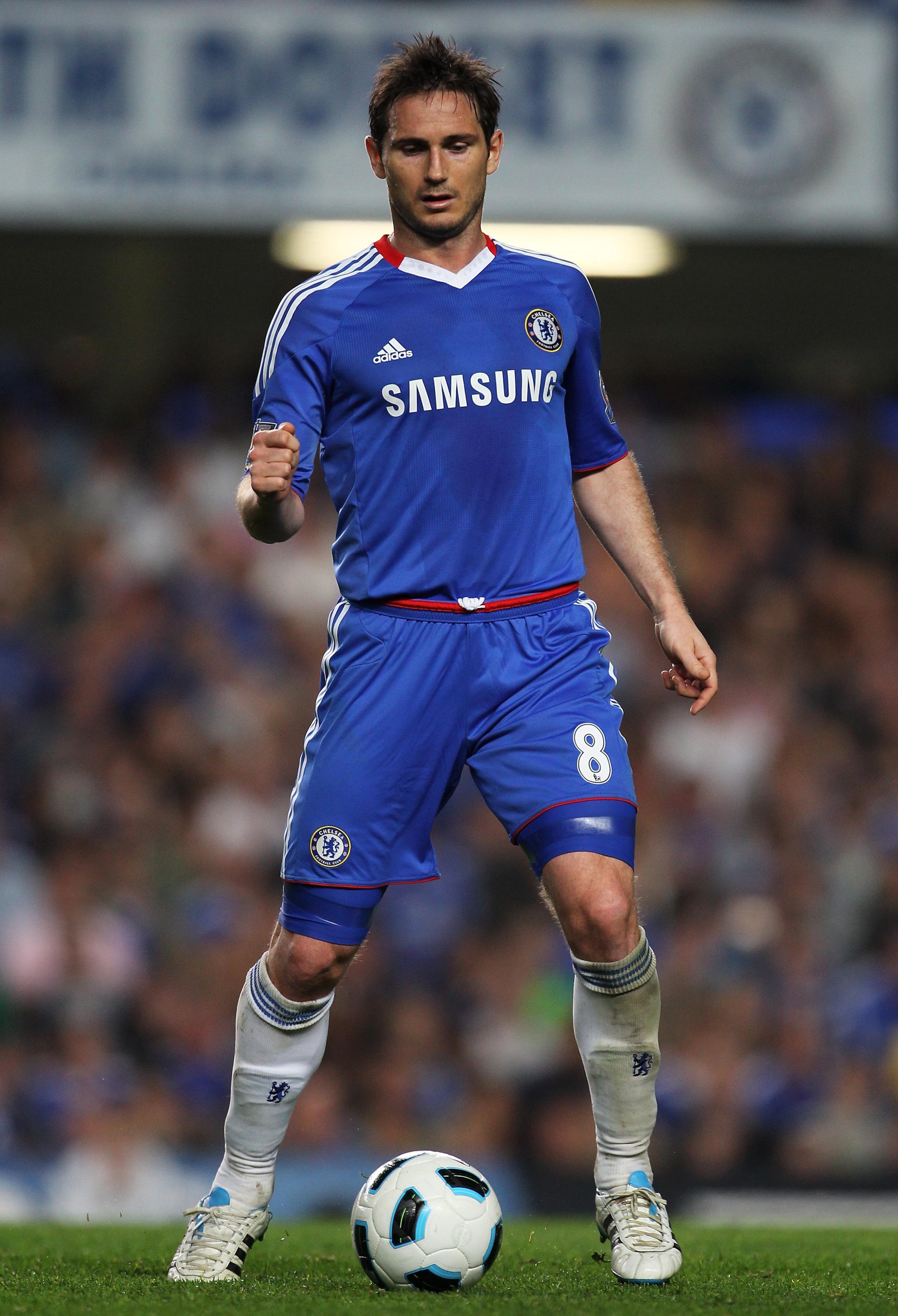 LONDON, ENGLAND - APRIL 20:  Frank Lampard of Chelsea in action during the Barclays Premier League match between Chelsea and Birmingham City at Stamford Bridge on April 20, 2011 in London, England.  (Photo by Julian Finney/Getty Images)