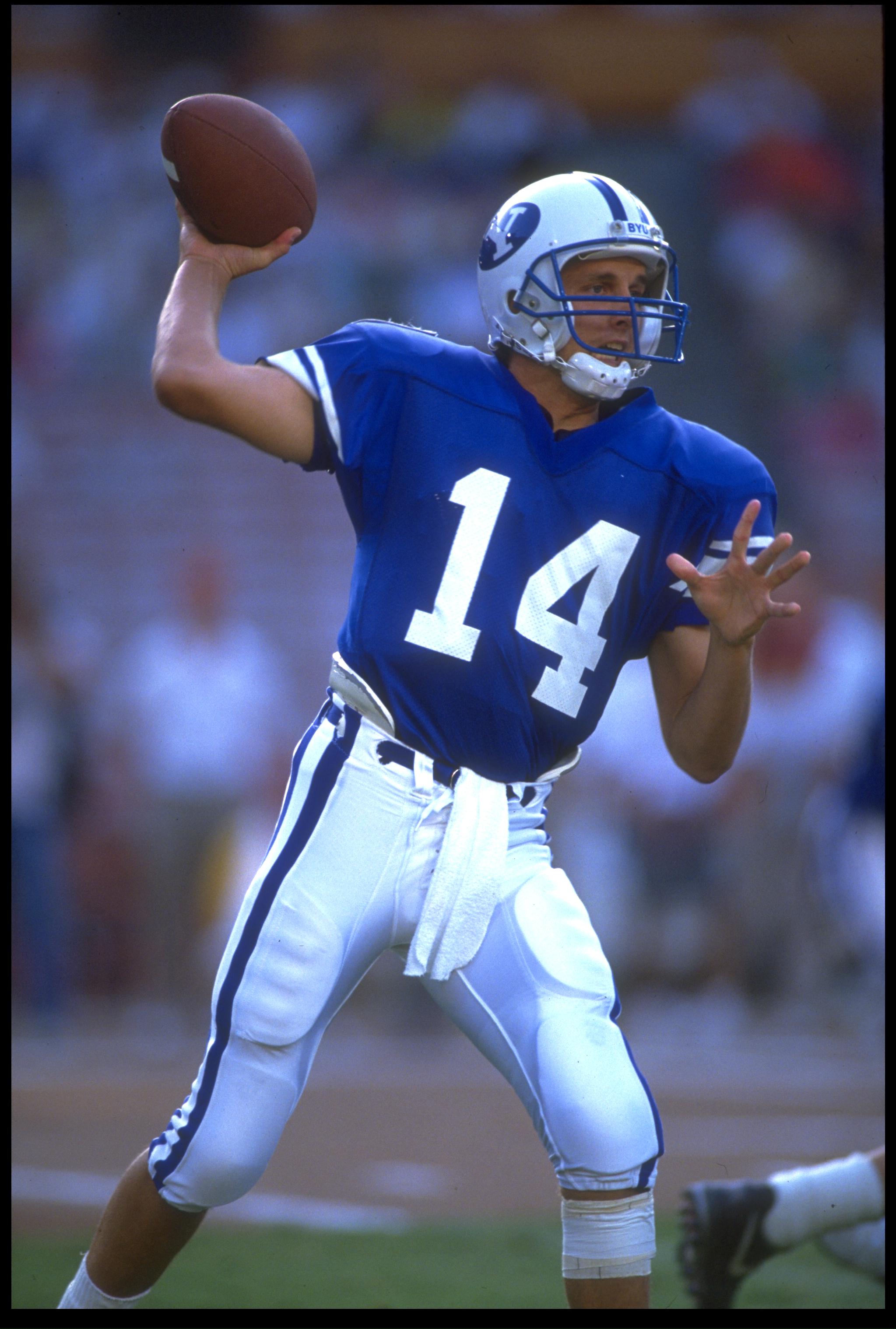 29 Aug 1991: BYU QUARTERBACK TY DETMER SETS TO THROW DURING THEIR 44-28 PIGSKIN CLASSIC LOSS TO FLORIDA STATE AT ANAHEIM STADIUM IN ANAHEIM, CALIFORNIA.