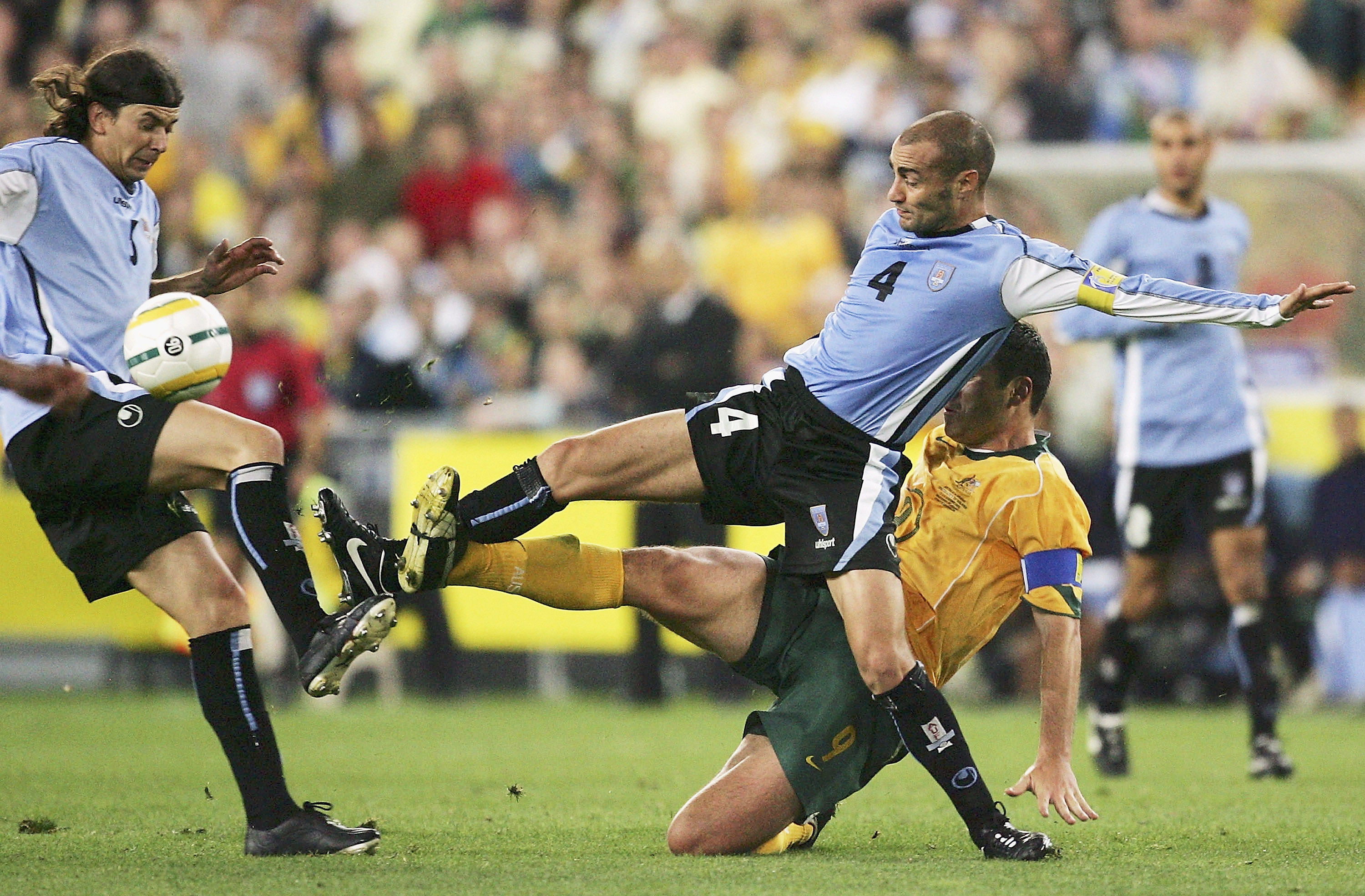 SYDNEY, NSW - NOVEMBER 16:  Paolo Montero of Uruguay in action during the second leg of the 2006 FIFA World Cup qualifying match between Australia and Uruguay at Telstra Stadium on November 16, 2005 in Sydney, Australia.  (Photo by Adam Pretty/Getty Image