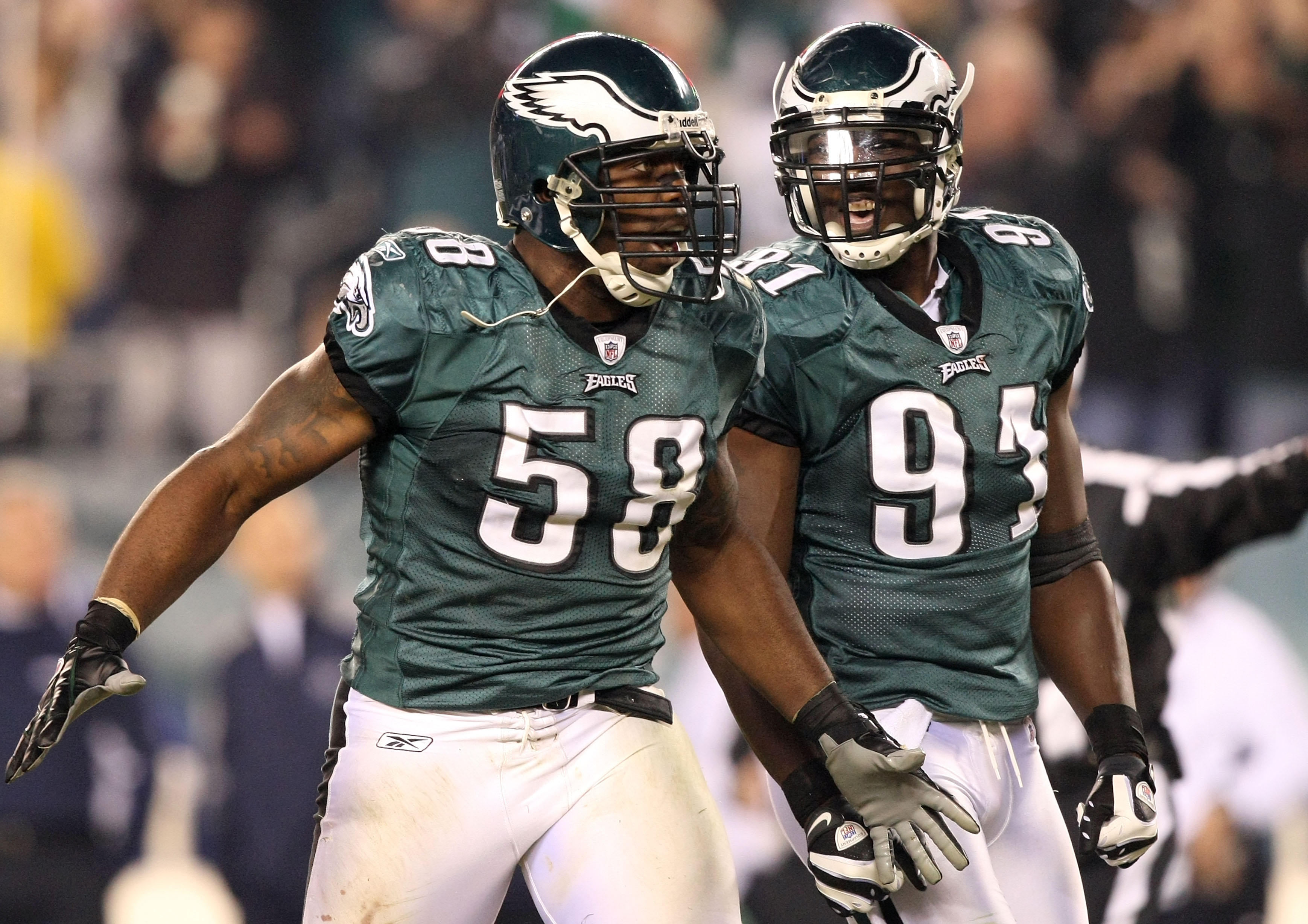 Dallas Cowboys wide receiver Terrell Owens (81) runs after the cartch in  the first quarter against the Philadelphia Eagles at Lincoln Financial  Field in Philadelphia, Pennsylvania, Sunday, November 4, 2007. (Photo by