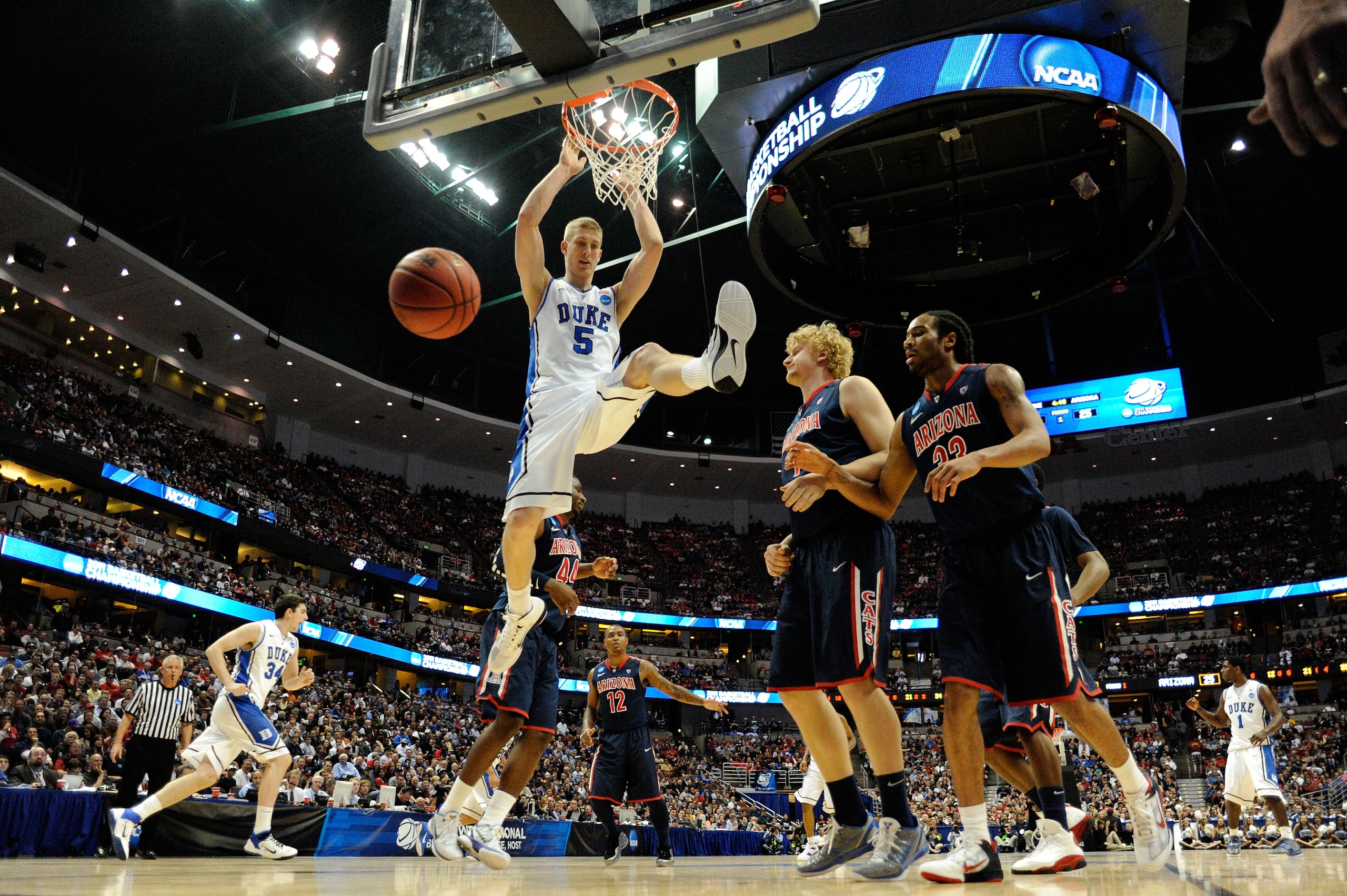ANAHEIM, CA - MARCH 24:  Mason Plumlee #5 of the Duke Blue Devils dunks the ball against Arizona Wildcats during the west regional semifinal of the 2011 NCAA men's basketball tournament at the Honda Center on March 24, 2011 in Anaheim, California.  (Photo
