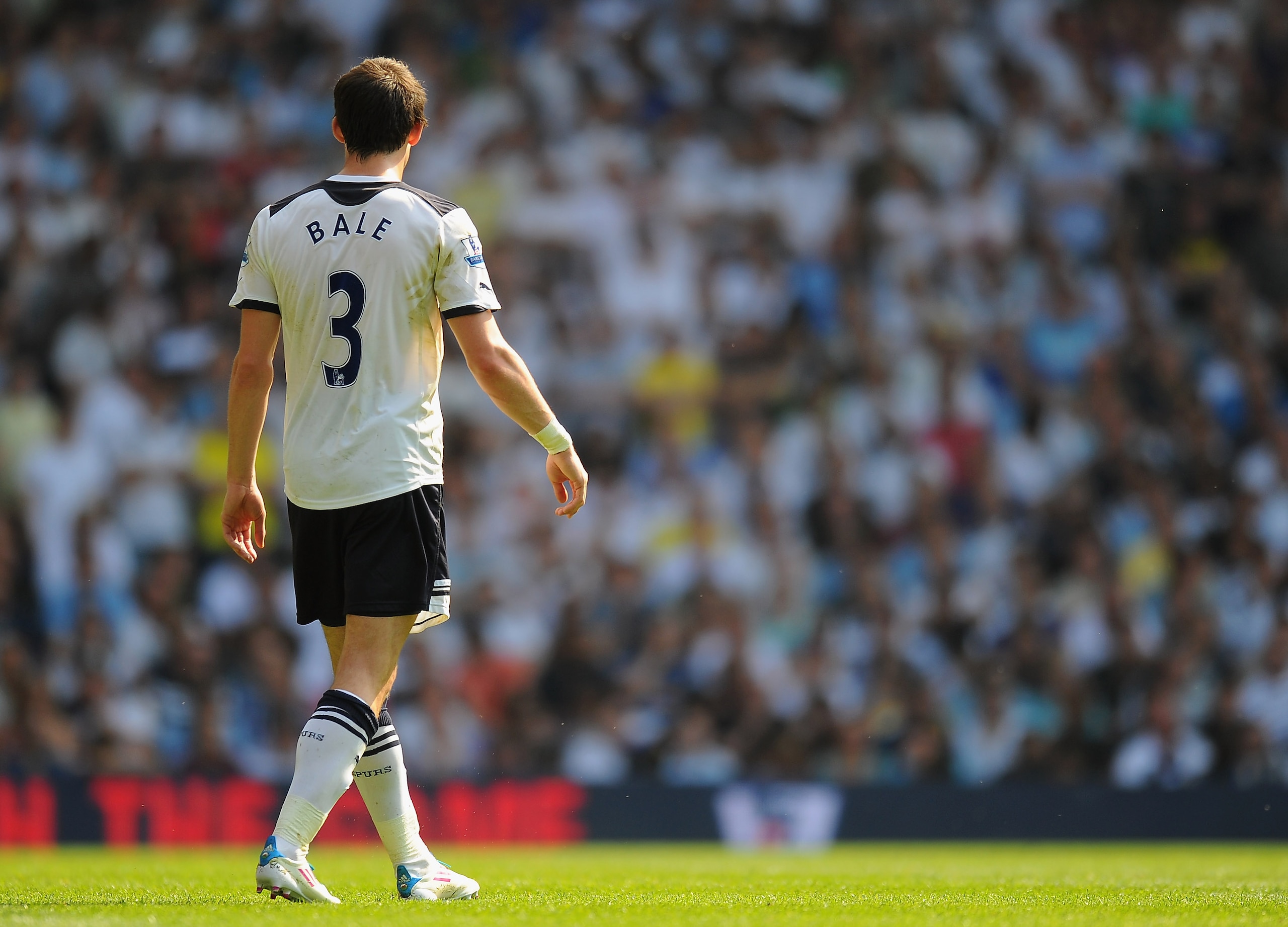 LONDON, ENGLAND - APRIL 23:  Gareth Bale of Spurs looks on during the Barclays Premier League match between Tottenham Hotspur and West Bromwich Albion at White Hart Lane on April 23, 2011 in London, England.  (Photo by Mike Hewitt/Getty Images)