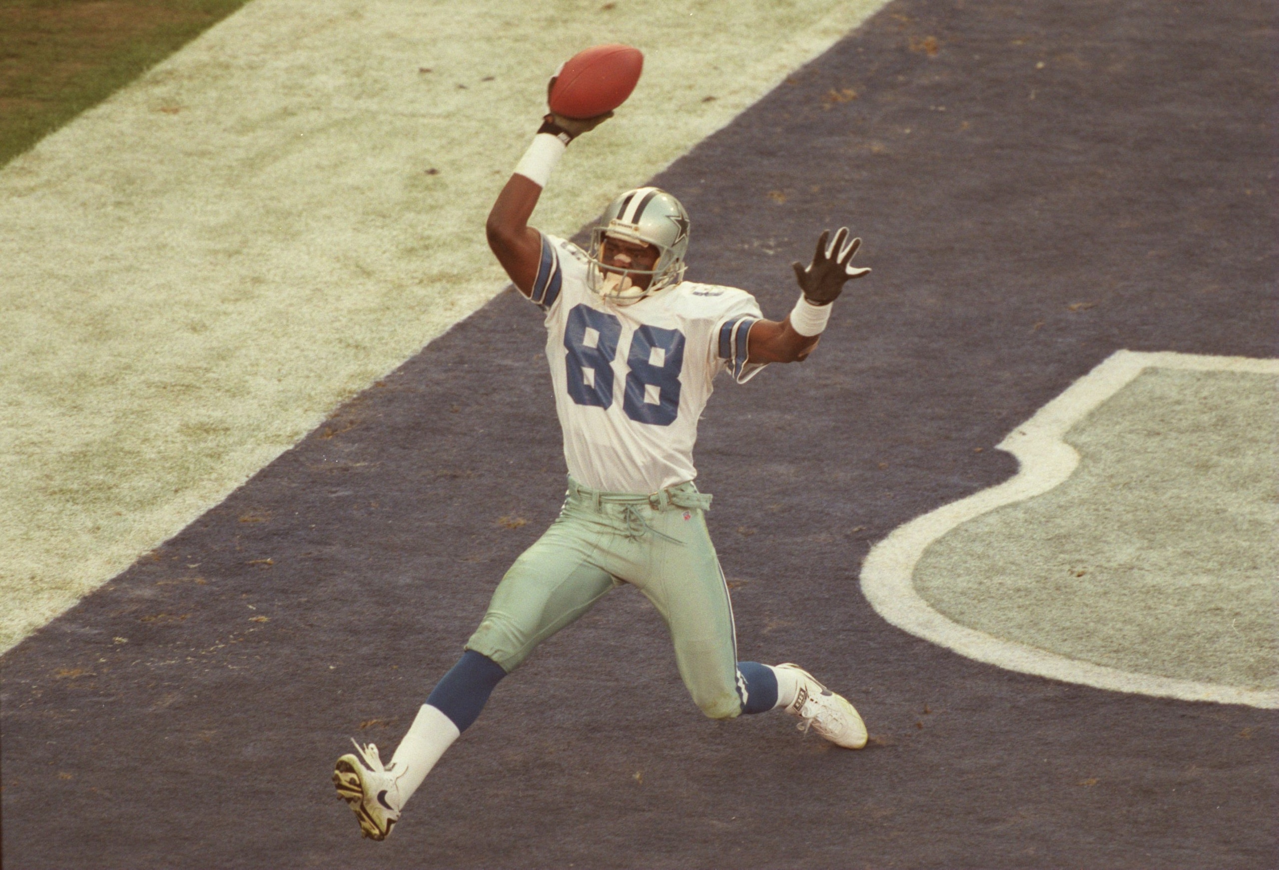 28 Jan 1996:  Wide receiver Michael Irvin of the Dallas Cowboys celebrates after what was thought to be a touchdown against the Pittsburgh Steelers in the second quarter of Super Bowl XXX at Sun Devil Stadium in Tempe, Arizona.  The touchdown was nullifie