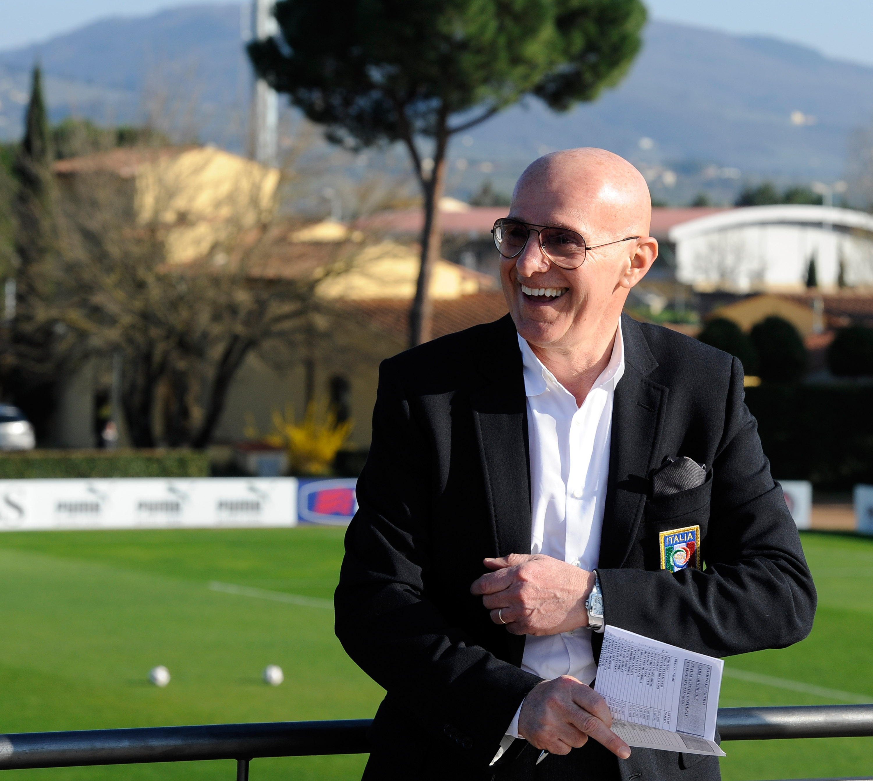 FLORENCE, ITALY - MARCH 23:  Italian Football Youth Coordinator Arrigo Sacchi during a training session ahead of their EURO 2012 qualifier against Slovenia at Coverciano on March 23, 2011 in Florence, Italy.  (Photo by Claudio Villa/Getty Images)