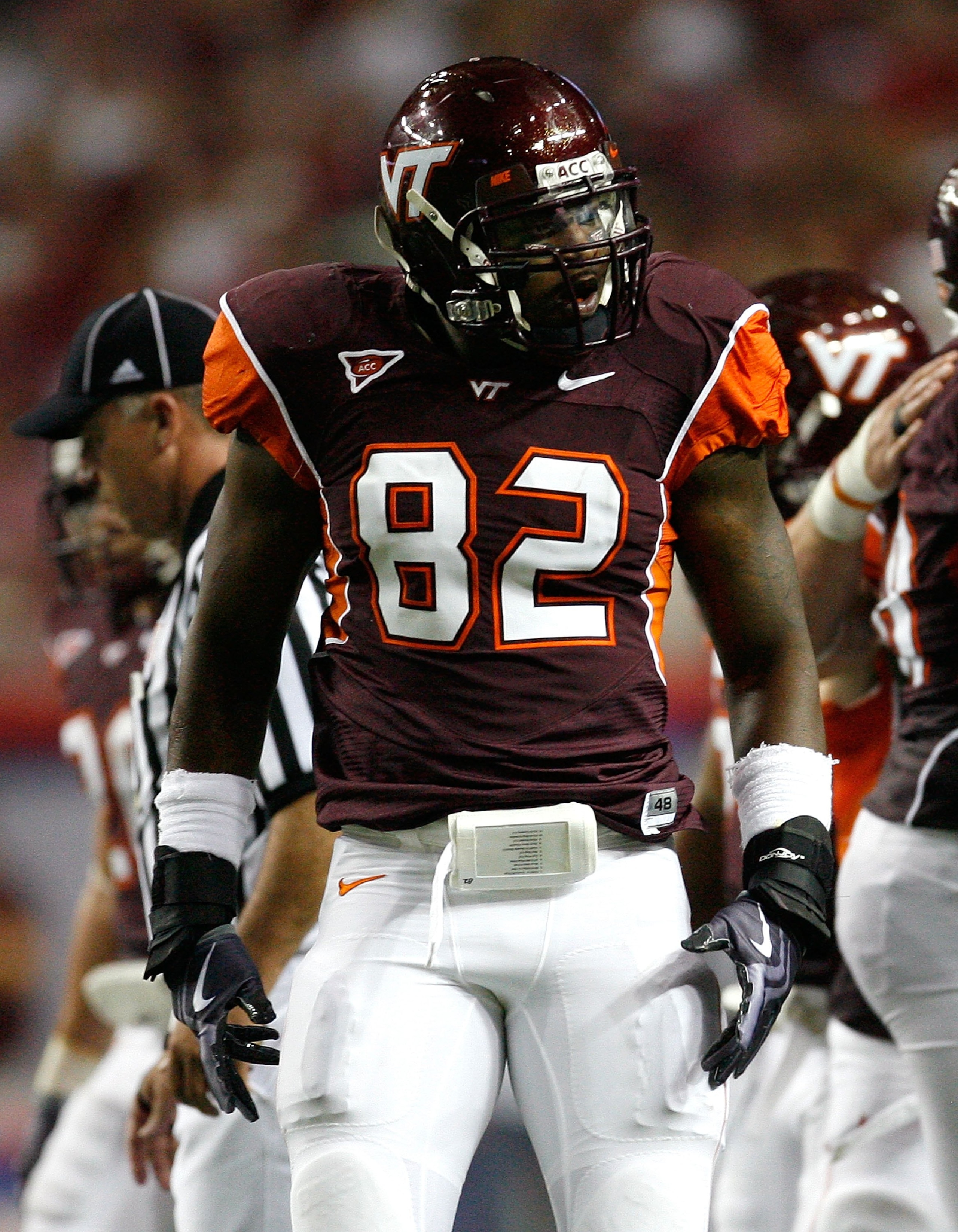 ATLANTA - SEPTEMBER 05: Steven Friday #82 of the Virginia Tech Hokies against the Alabama Crimson Tide during the Chick-fil-A Kickoff Game at Georgia Dome on September 5, 2009 in Atlanta, Georgia. (Photo by Kevin C. Cox/Getty Images) ATLANTA - SEPTEMBER 05: Steven Friday #82 of the Virginia Tech Hokies against the Alabama Crimson Tide during the Chick-fil-A Kickoff Game at Georgia Dome on September 5, 2009 in Atlanta, Georgia. (Photo by Kevin C. Cox/Getty Images)
