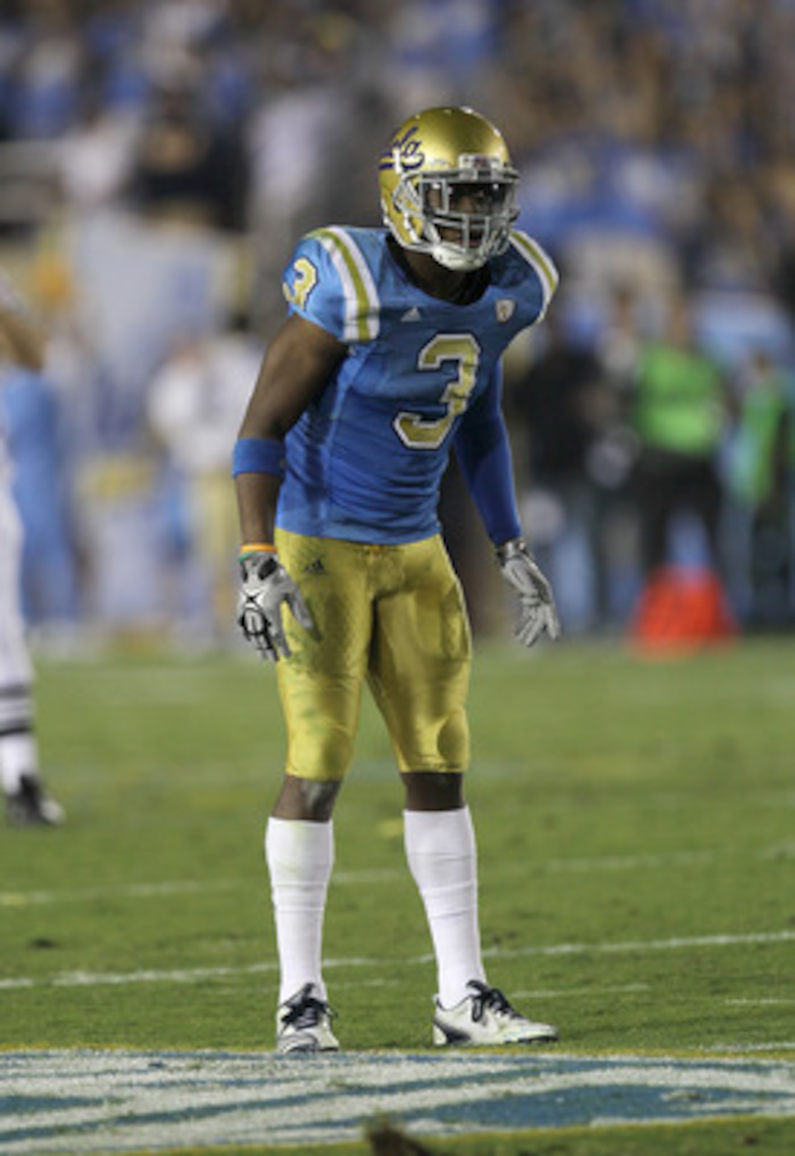 PASADENA, CA - SEPTEMBER 18:  Safety Rahim Moore #3 of the UCLA Bruins in the game with the Houston Cougars at the Rose Bowl on September 18, 2010 in Pasadena, California.  UCLA won 31-13.  (Photo by Stephen Dunn/Getty Images)