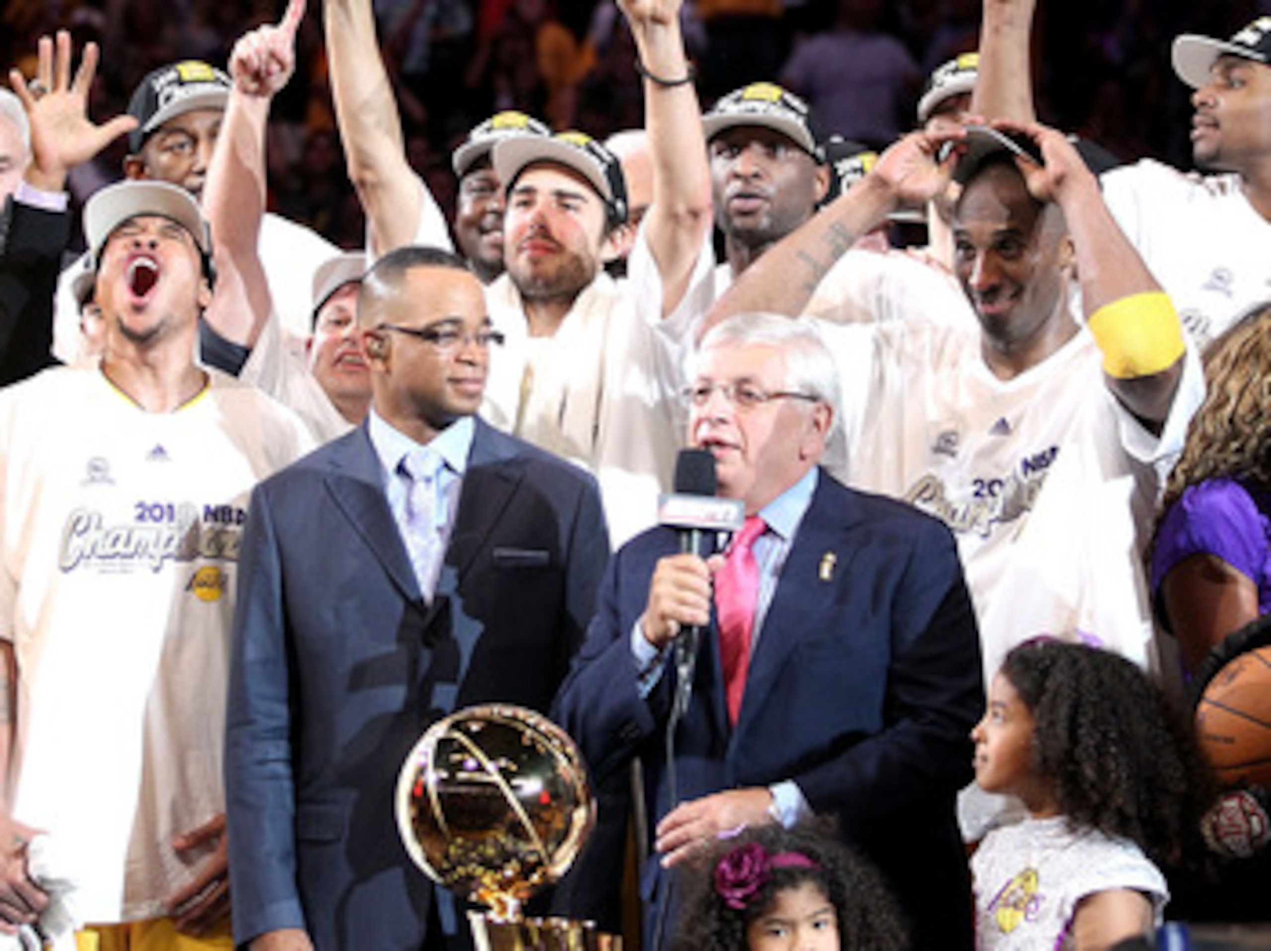 LOS ANGELES, CA - JUNE 17:  NBA Commissioner David Stern prepares to present the Larry O'Brien trophy to the Los Angeles Lakers after their 83-79 victory against the Boston Celtics by holding up five fingers in Game Seven of the 2010 NBA Finals at Staples