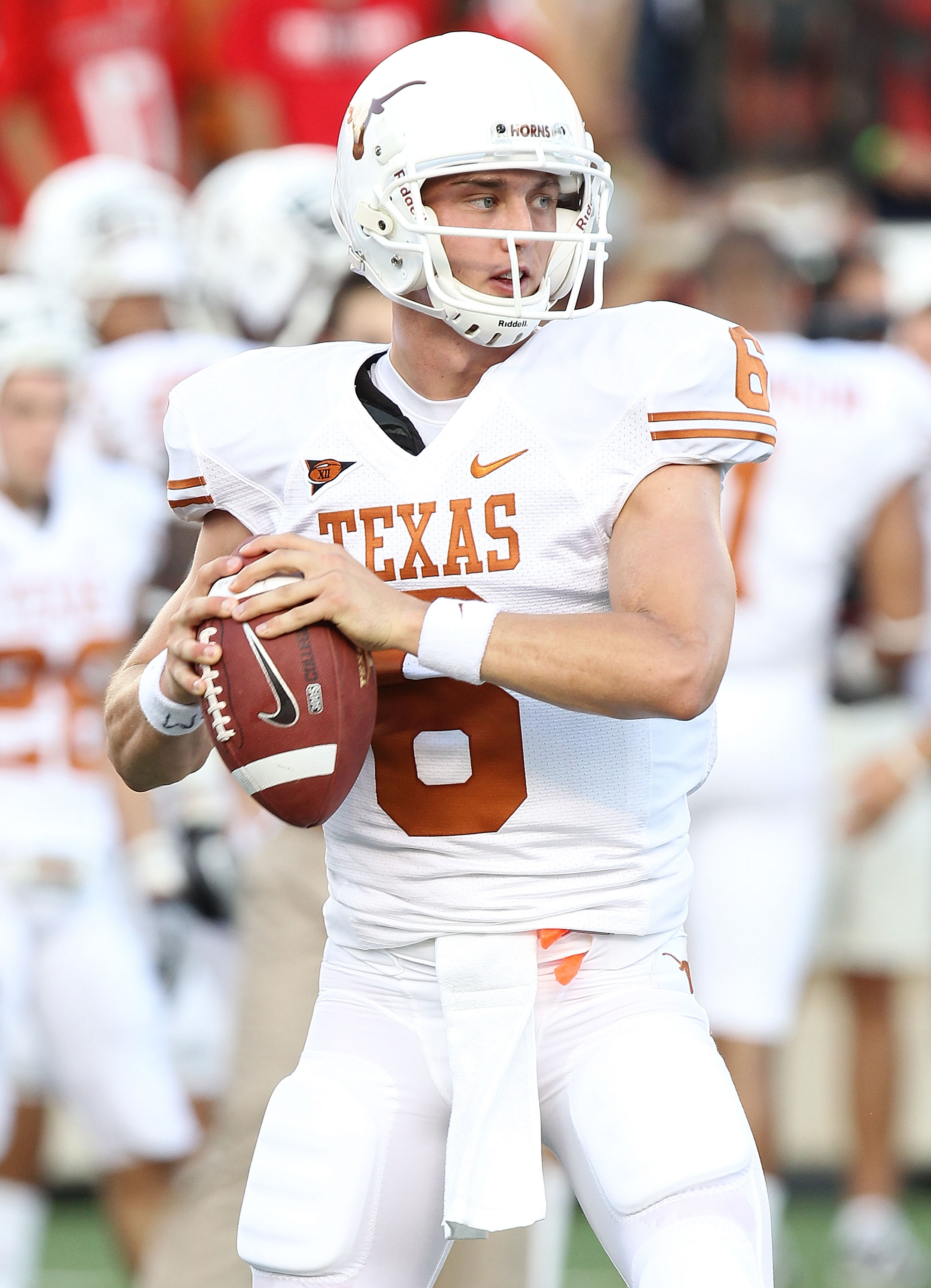 LUBBOCK, TX - SEPTEMBER 18:  Quarterback Case McCoy #6 of the Texas Longhorns at Jones AT&T Stadium on September 18, 2010 in Lubbock, Texas.  (Photo by Ronald Martinez/Getty Images)