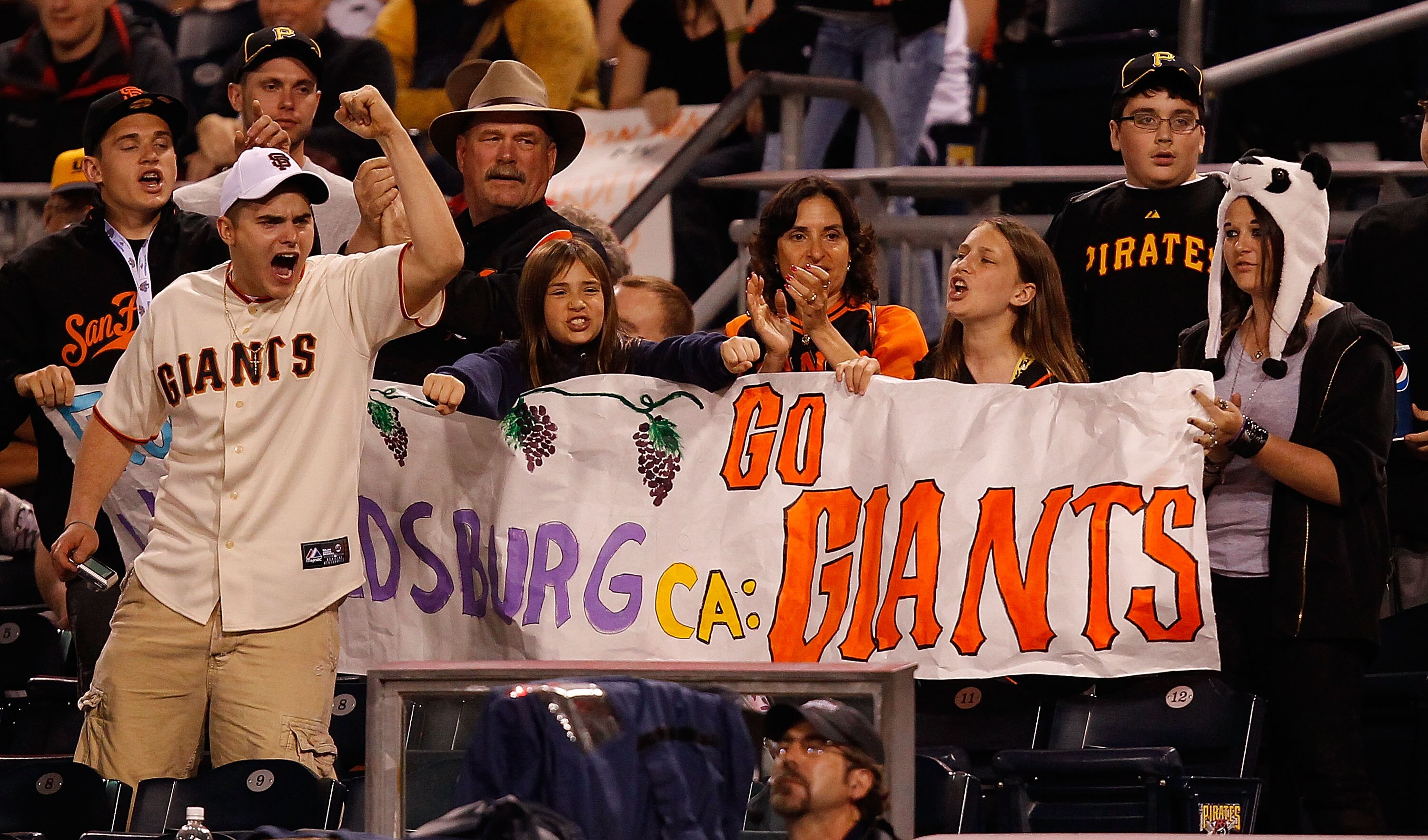 MLB Power Rankings Ranking All the 30 MLB Fan Bases Bleacher Report