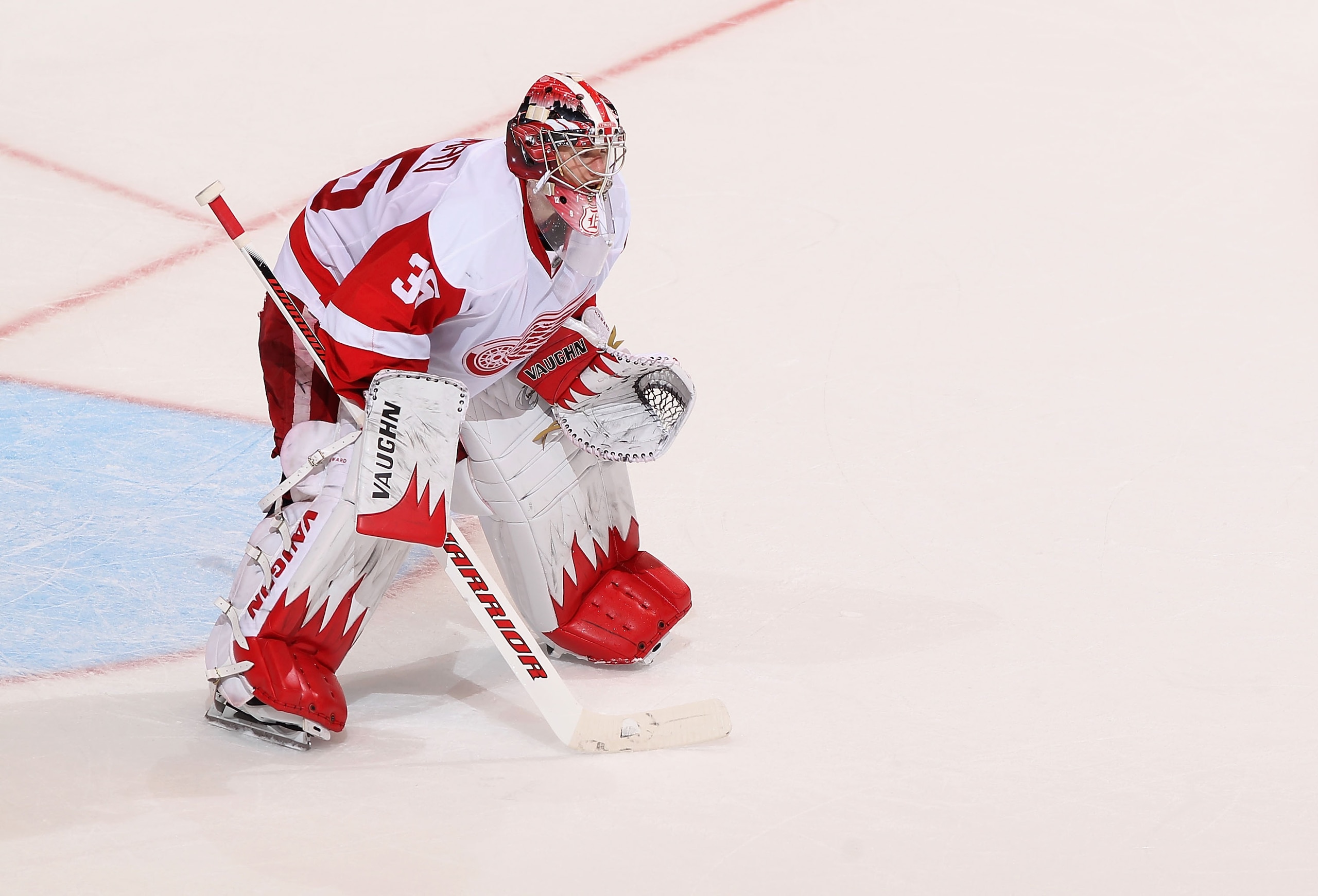 GLENDALE, AZ - APRIL 20:  Goaltender Jimmy Howard #35 of the Detroit Red Wings in action in Game Four of the Western Conference Quarterfinals against the Phoenix Coyotes during the 2011 NHL Stanley Cup Playoffs at Jobing.com Arena on April 20, 2011 in Gle