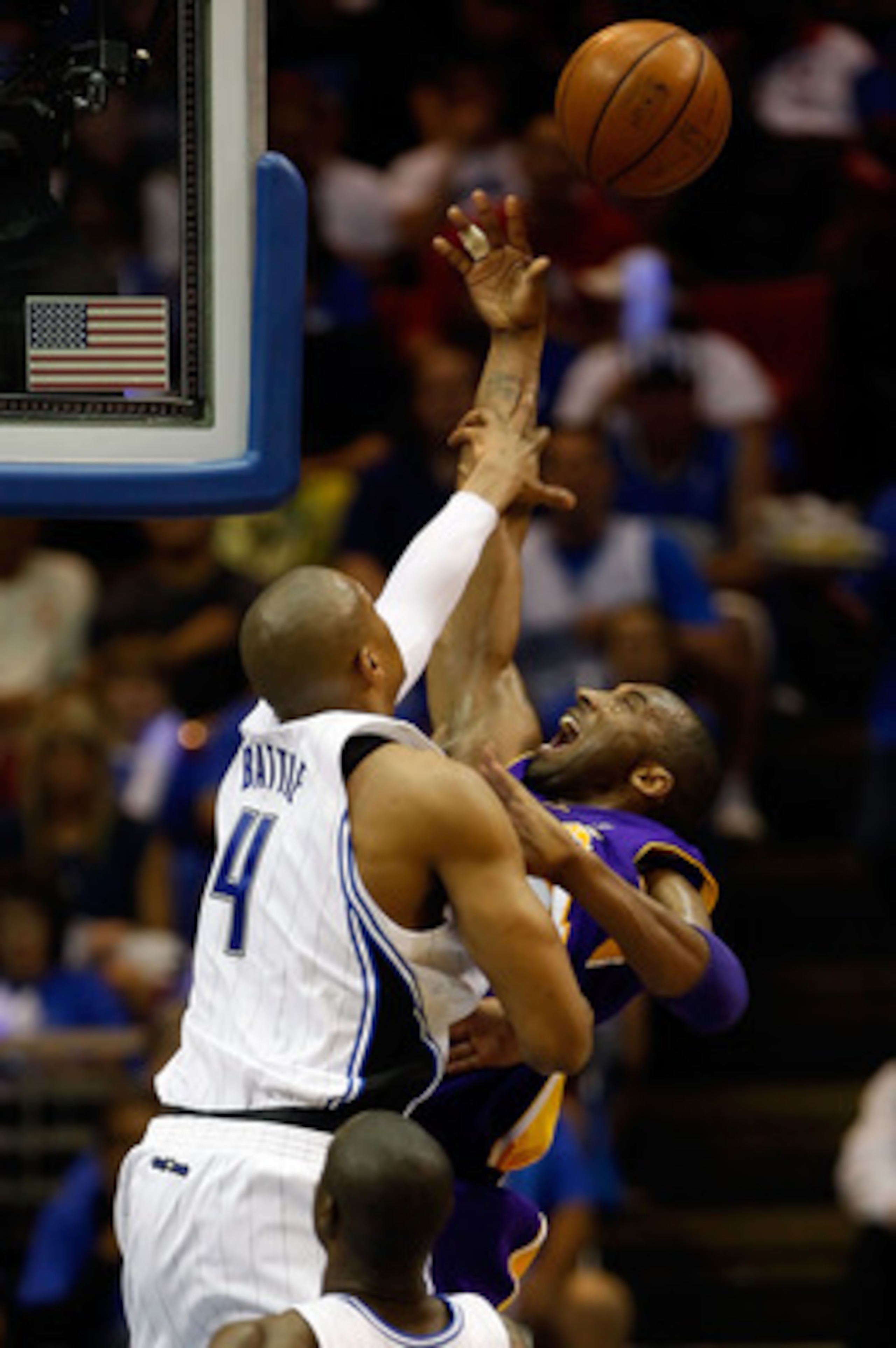 ORLANDO, FL - JUNE 09:  Kobe Bryant #24 of the Los Angeles Lakers has his shot blocked by Tony Battie #4 of the Orlando Magic in the second quarter of Game Three of the 2009 NBA Finals on June 9, 2009 at Amway Arena in Orlando, Florida.  NOTE TO USER:  Us