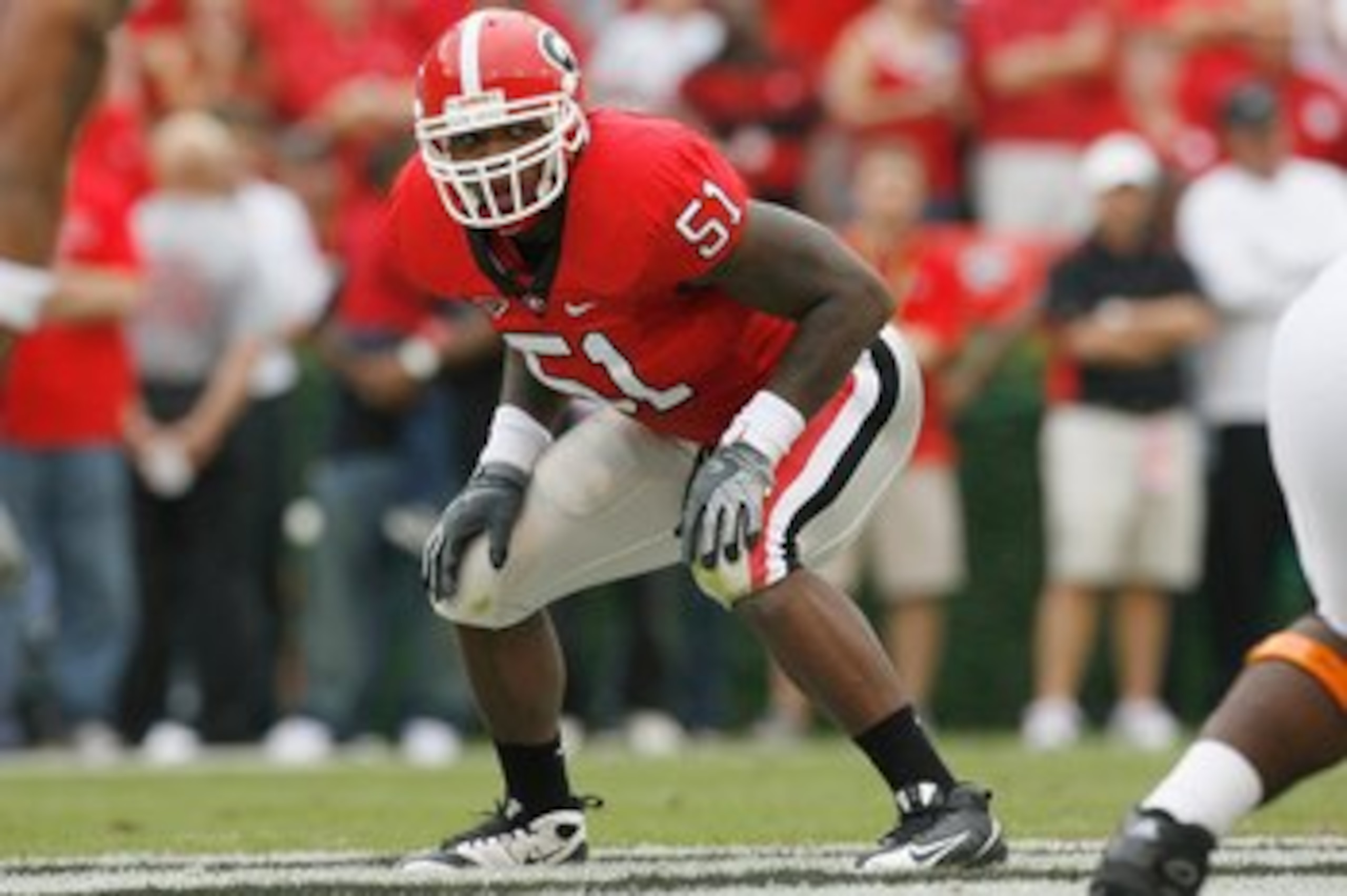 ATHENS, GA - OCTOBER 11:  Akeem Dent #51 of the Georgia Bulldogs gets ready on field during the game against the Tennessee Volunteers at Sanford Stadium on October 11, 2008 in Athens, Georgia.  (Photo by Kevin C. Cox/Getty Images)