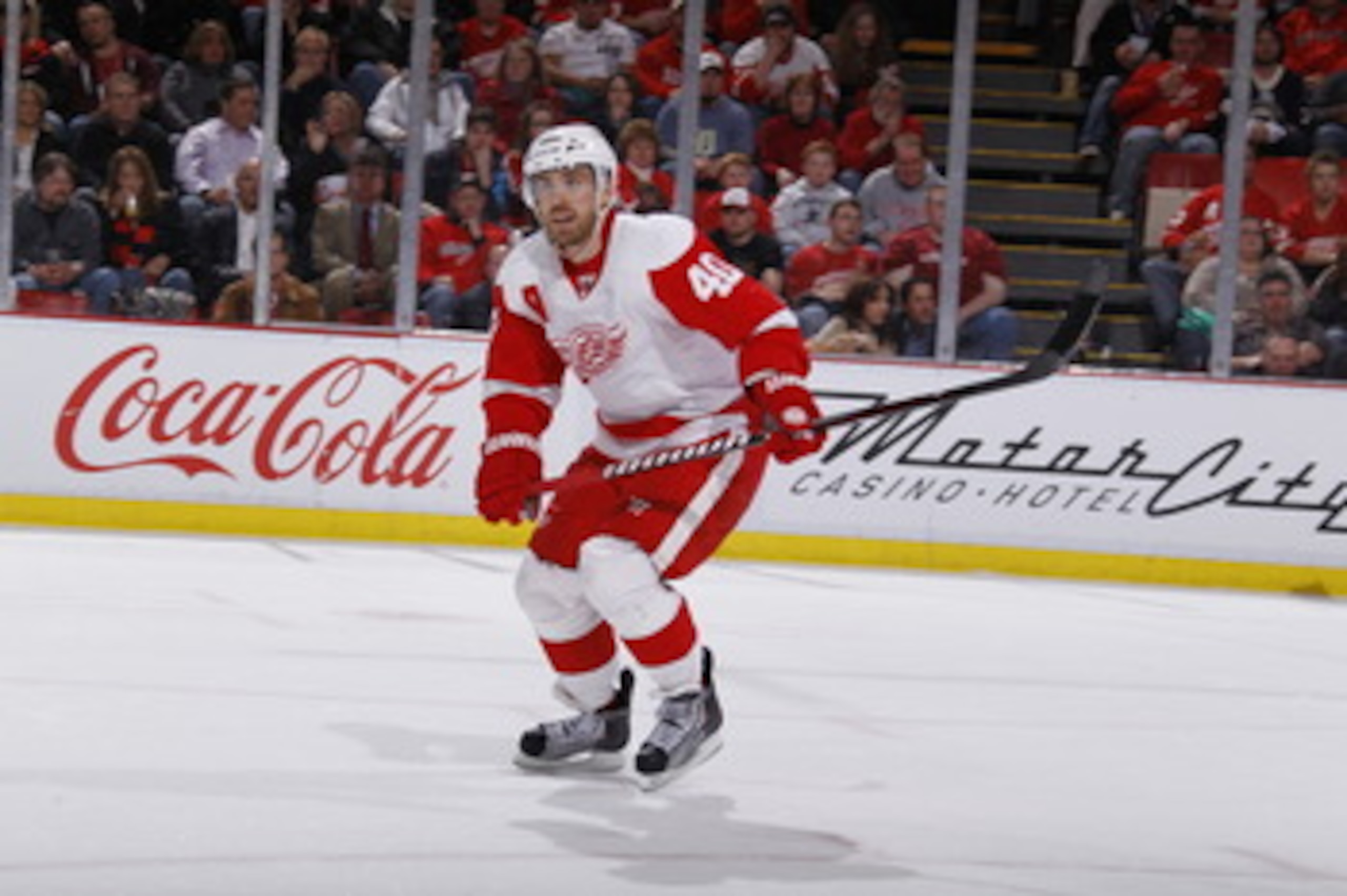 DETROIT, MI - MARCH 30:  Henrik Zetterberg #40 of the Detroit Red Wings skates against the St. Louis Blues at Joe Louis Arena on March 30, 2011 in Detroit, Michigan.  (Photo by Gregory Shamus/Getty Images)
