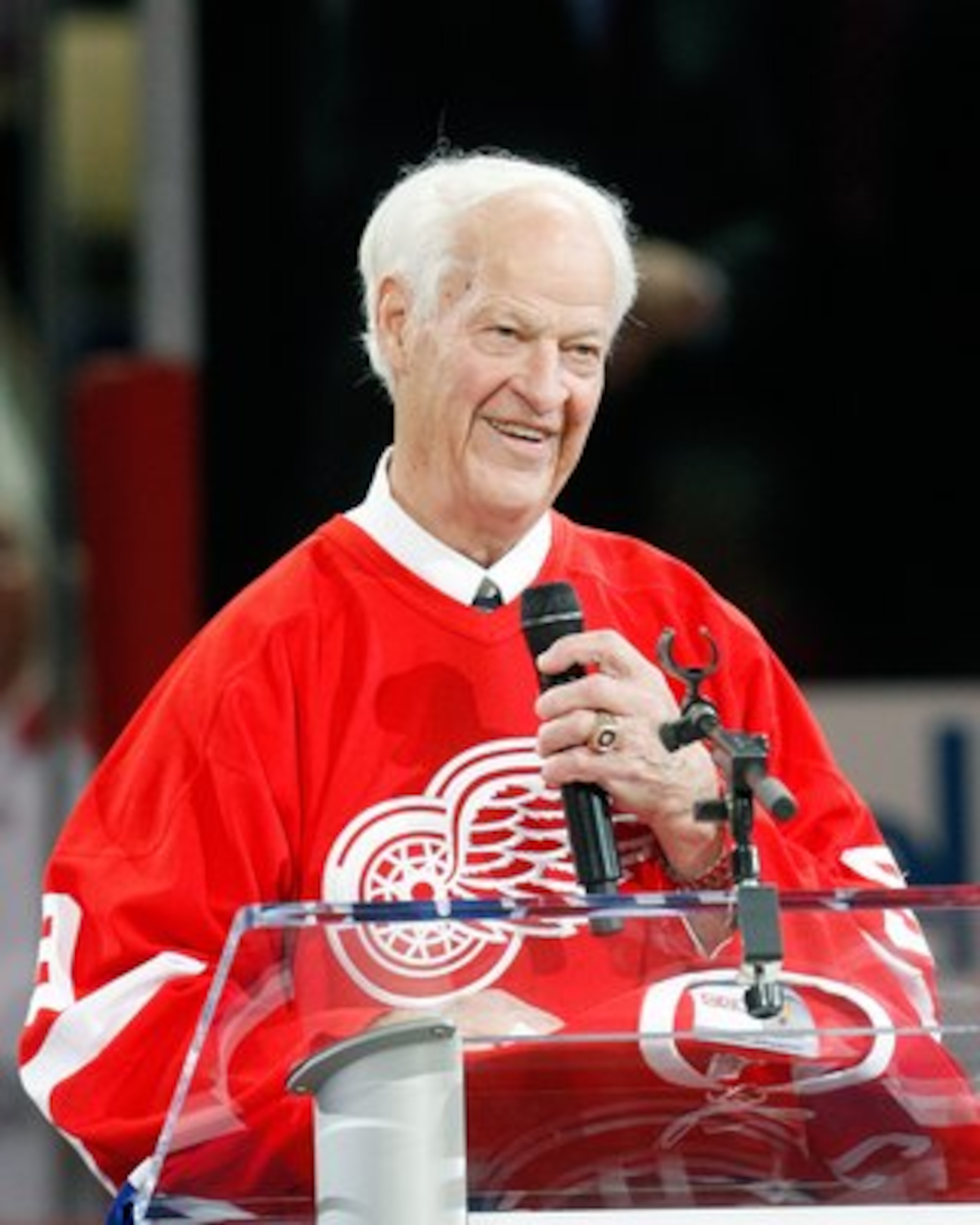 MONTREAL- DECEMBER 4:  Gordie Howe speaks to fans during the Centennial Celebration ceremonies prior to the NHL game between the Montreal Canadiens and Boston Bruins on December 4, 2009 at the Bell Centre in Montreal, Quebec, Canada.  The Canadiens defeat
