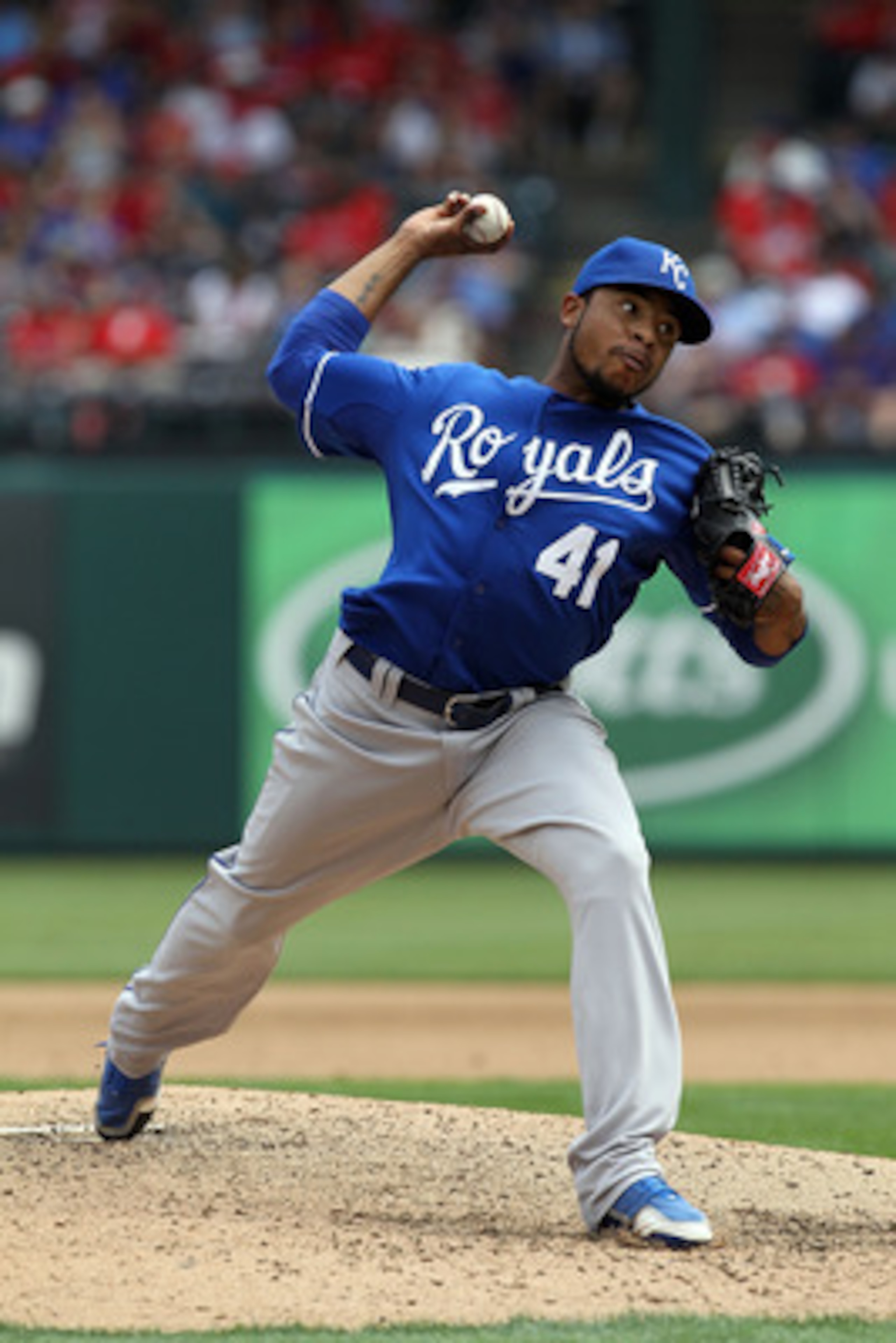 ARLINGTON, TX - APRIL 24:  Pitcher Jeremy Jeffress #41 of the Kansas City Royals throws against the Texas Rangers at Rangers Ballpark in Arlington on April 24, 2011 in Arlington, Texas.  (Photo by Ronald Martinez/Getty Images)