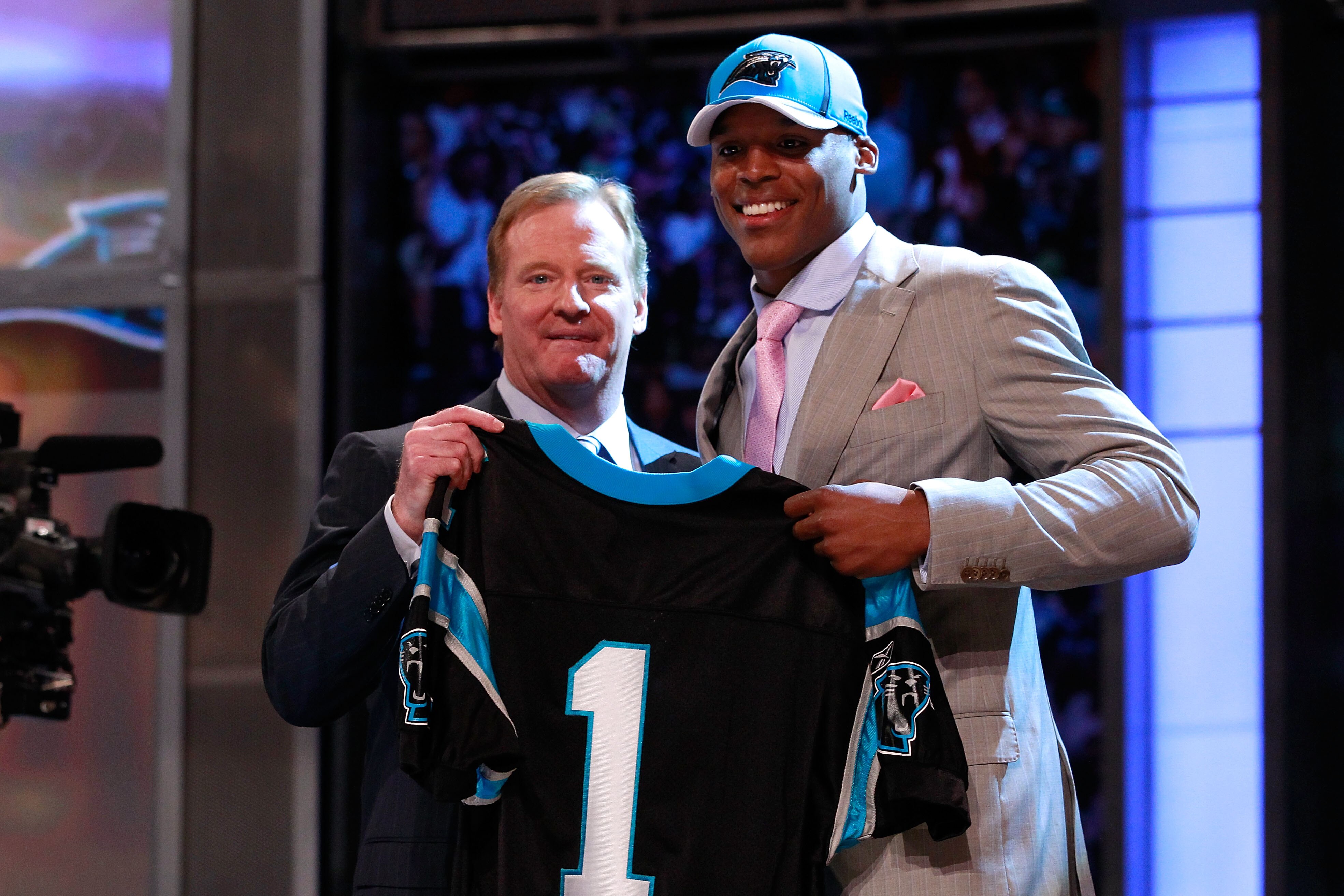 NEW YORK, NY - APRIL 28:  NFL COmmissioner Roger Goodell poses for a photo with Carolina Panthers #1 overall pick Cam Newton from the UNiversity of Auburn during the 2011 NFL Draft at Radio City Music Hall on April 28, 2011 in New York City.  (Photo by Ch