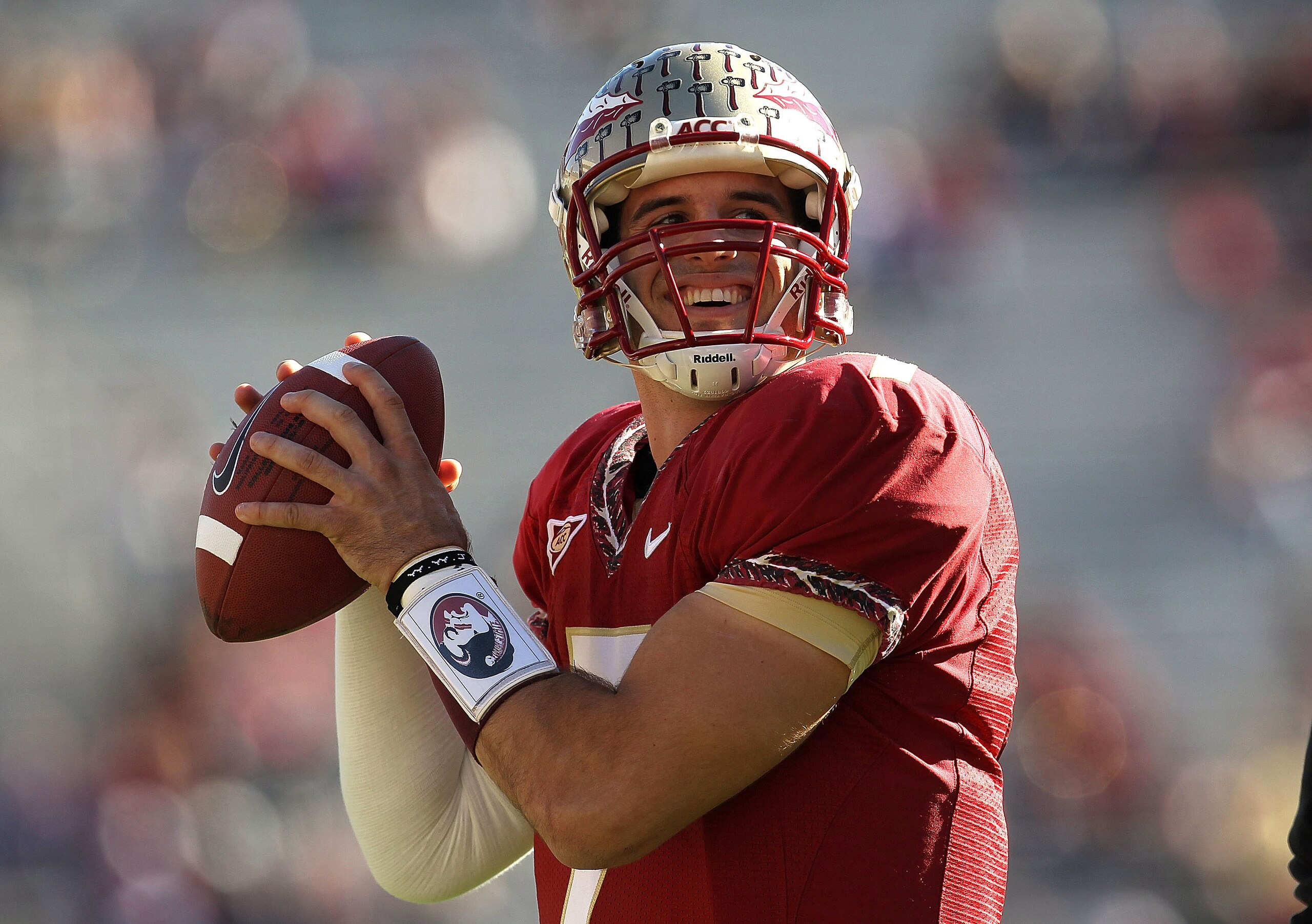 TALLAHASSEE, FL - NOVEMBER 27:  Christian Ponder #7 of the Florida State Seminoles warms up before a game against the Florida Gators at Doak Campbell Stadium on November 27, 2010 in Tallahassee, Florida.  (Photo by Mike Ehrmann/Getty Images)