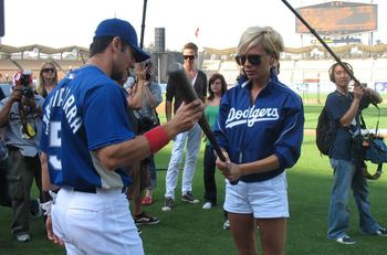 News Photo : Nomar Garciaparra of the Los Angeles Dodgers