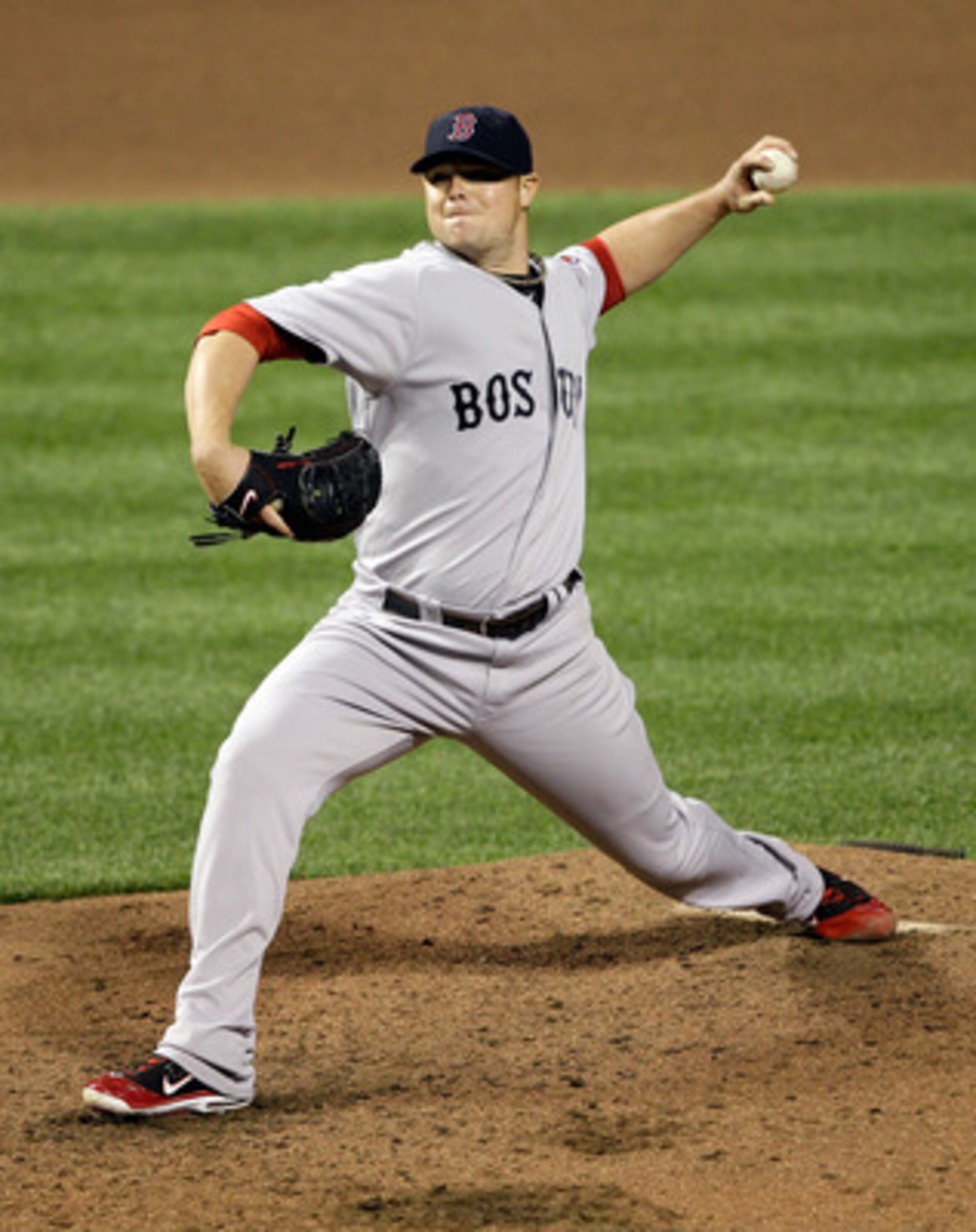 BALTIMORE, MD - APRIL 28: Starting pitcher Jon Lester #31 of the Boston Red Sox delivers to a Baltimore Orioles batter during the sixth inning at Oriole Park at Camden Yards on April 28, 2011 in Baltimore, Maryland.  (Photo by Rob Carr/Getty Images)