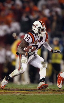 CHARLOTTE, NC - DECEMBER 04:  Ryan Williams #34 of the Virginia Tech Hokies against the Florida State Seminoles during their game at Bank of America Stadium on December 4, 2010 in Charlotte, North Carolina.  (Photo by Streeter Lecka/Getty Images)