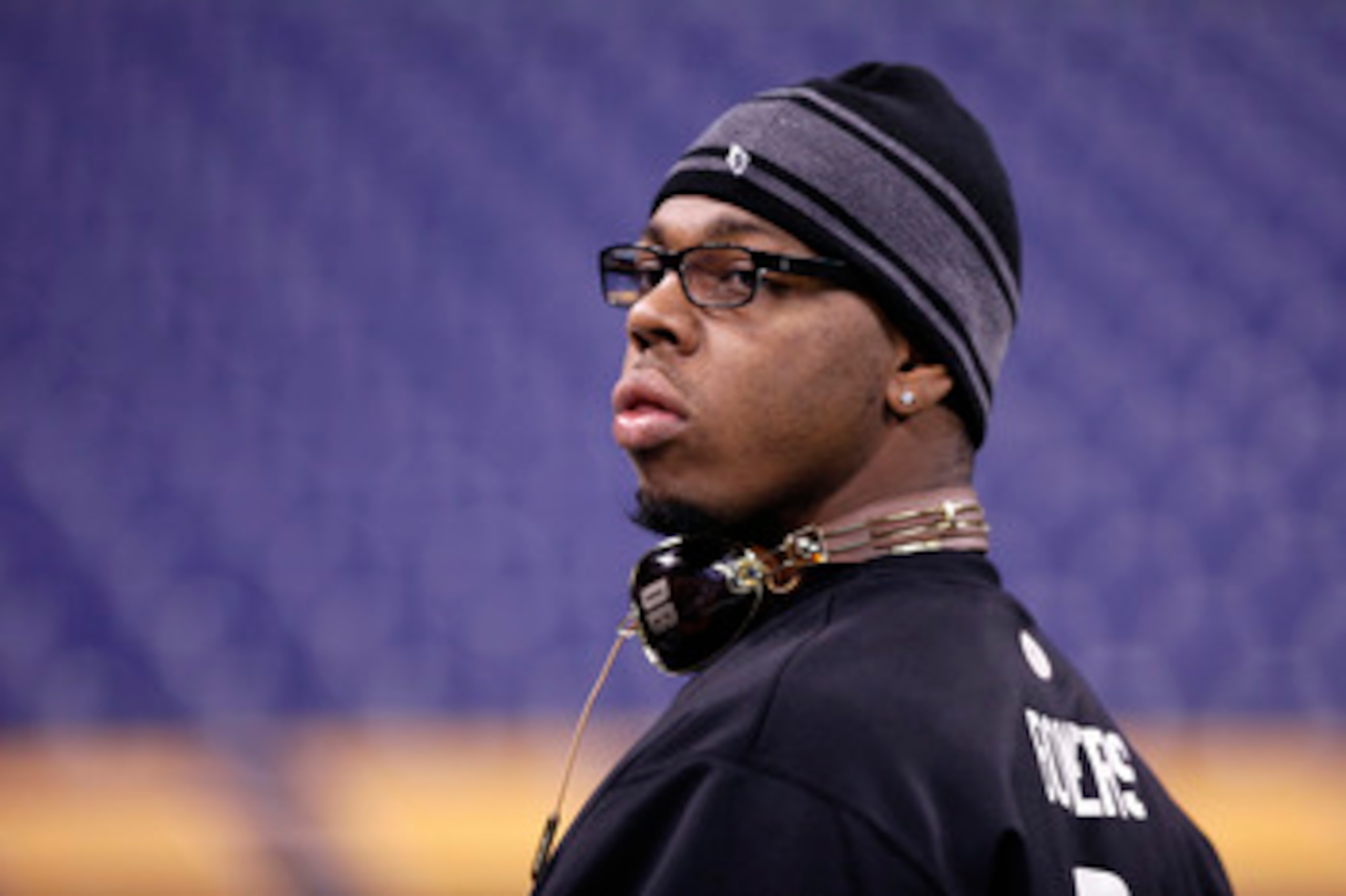 INDIANAPOLIS, IN - FEBRUARY 28: Defensive lineman Da'Quan Bowers of Clemson looks on during the 2011 NFL Scouting Combine at Lucas Oil Stadium on February 28, 2011 in Indianapolis, Indiana. (Photo by Joe Robbins/Getty Images) INDIANAPOLIS, IN - FEBRUARY 28: Defensive lineman Da'Quan Bowers of Clemson looks on during the 2011 NFL Scouting Combine at Lucas Oil Stadium on February 28, 2011 in Indianapolis, Indiana. (Photo by Joe Robbins/Getty Images)