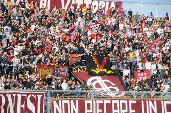 LIVORNO, ITALY - NOVEMBER 01: Supporters of Livorno on the terraces before the start of the Serie A match between Livorno and Inter Milan at Stadio Armando Picchi on November 1, 2009 in Livorno, Italy.  (Photo by Roberto Serra/Getty Images)