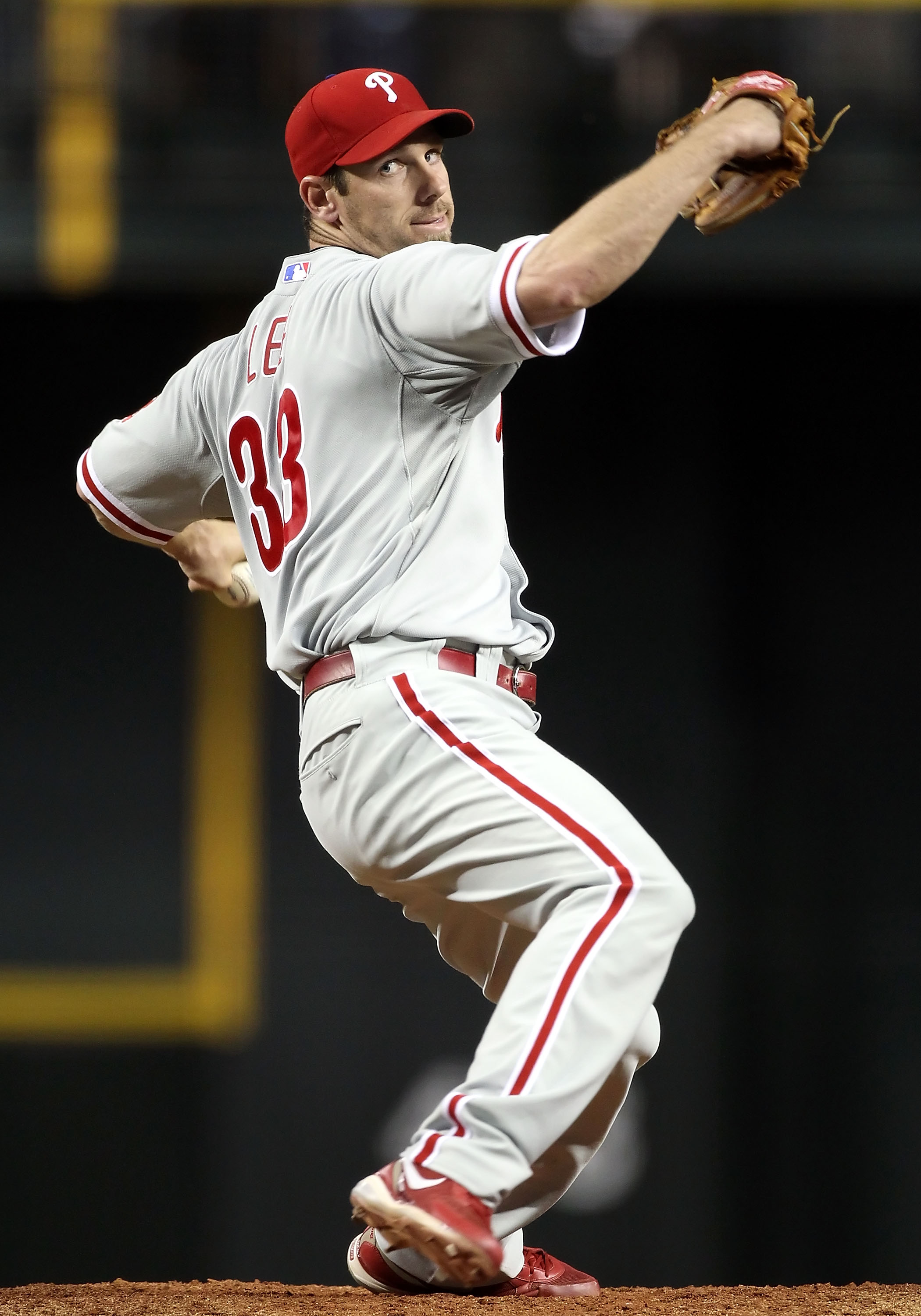 PHOENIX, AZ - APRIL 25:  Starting pitcher Cliff Lee #33 of the Philadelphia Phillies pitches against the Arizona Diamondbacks during the Major League Baseball game at Chase Field on April 25, 2011 in Phoenix, Arizona.  The Diamondbacks defeated the Philli