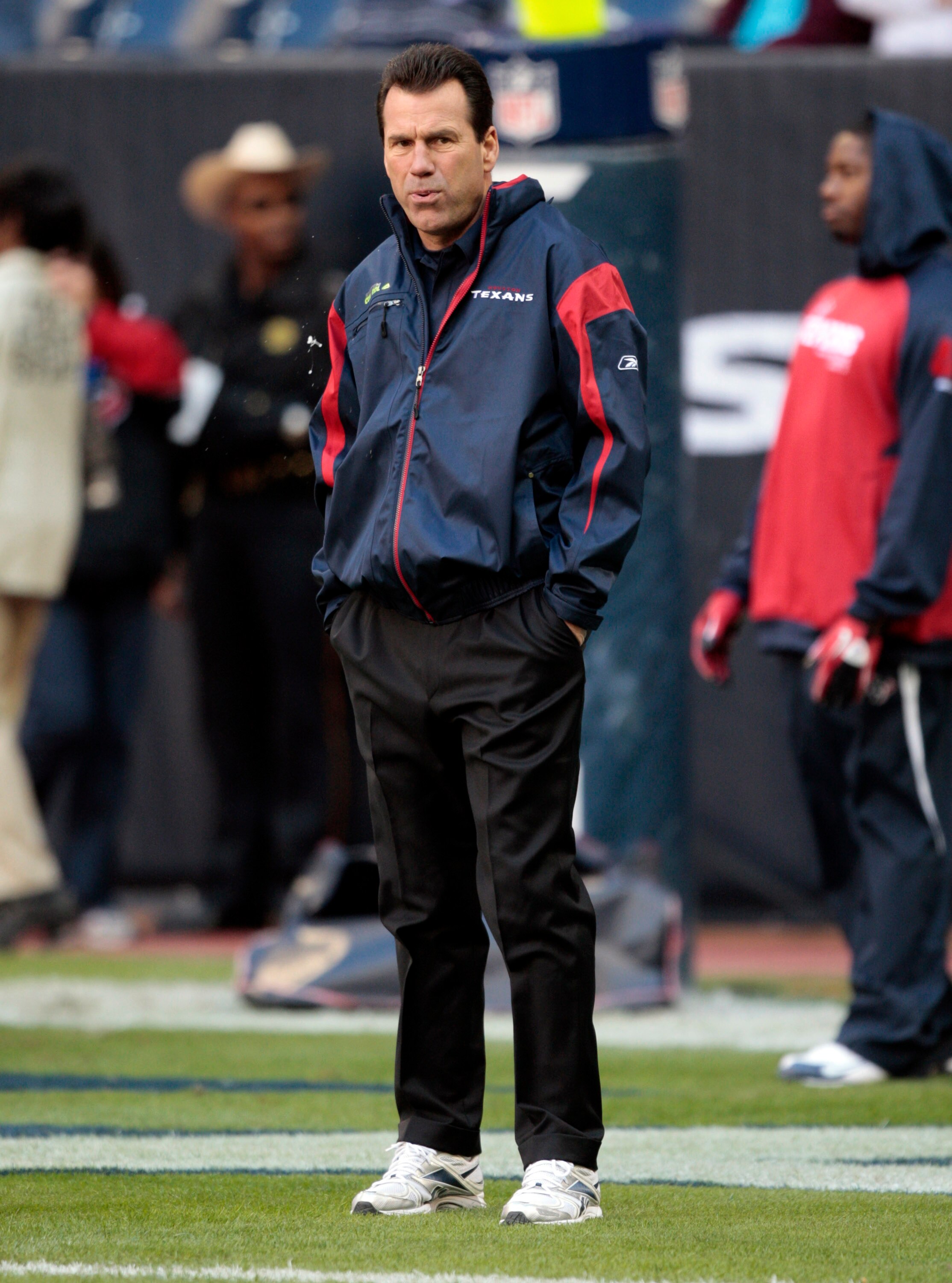 HOUSTON, TX - JANUARY 02:  Head coach Gary Kubiak of the Houston Texans looks on during warm ups before playing the Jacksonville Jaguars at Reliant Stadium on January 2, 2011 in Houston, Texas.  (Photo by Bob Levey/Getty Images)