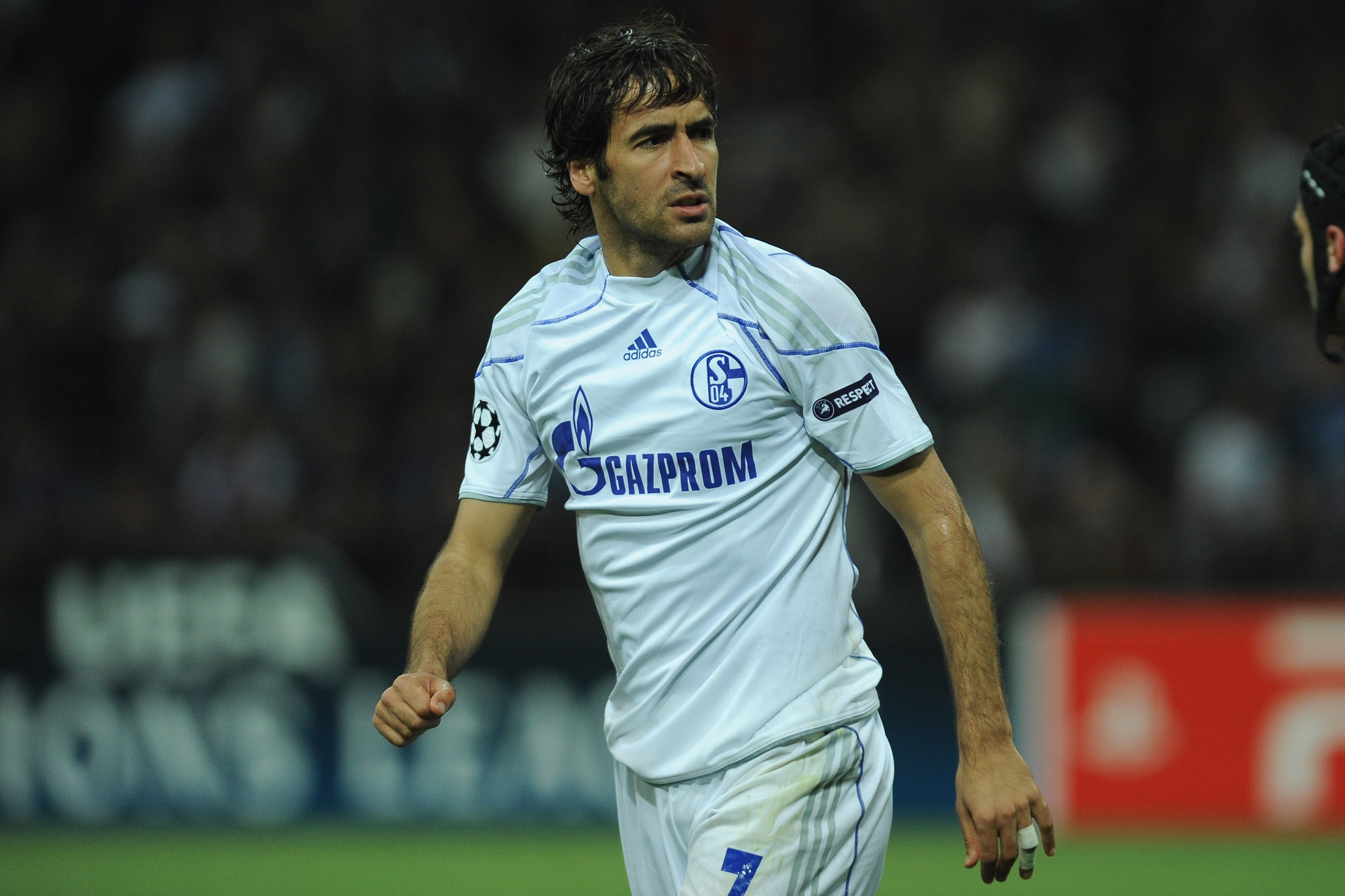 MILAN, ITALY - APRIL 05:  Raul of Schalke 04 looks on during the UEFA Champions League Quarter Final match between FC Internazionale Milano and Schalke 04 at San Siro Stadium on April 5, 2011 in Milan, Italy.  (Photo by Valerio Pennicino/Getty Images)