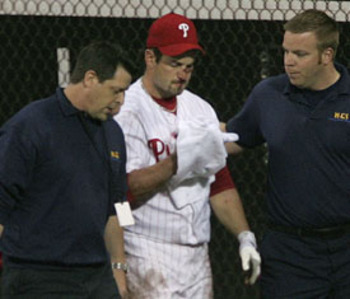 When Phillies' Aaron Rowand Broke His Nose Running Into Outfield