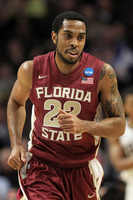 College Basketball: 20 Worst Jerseys of 2010-2011