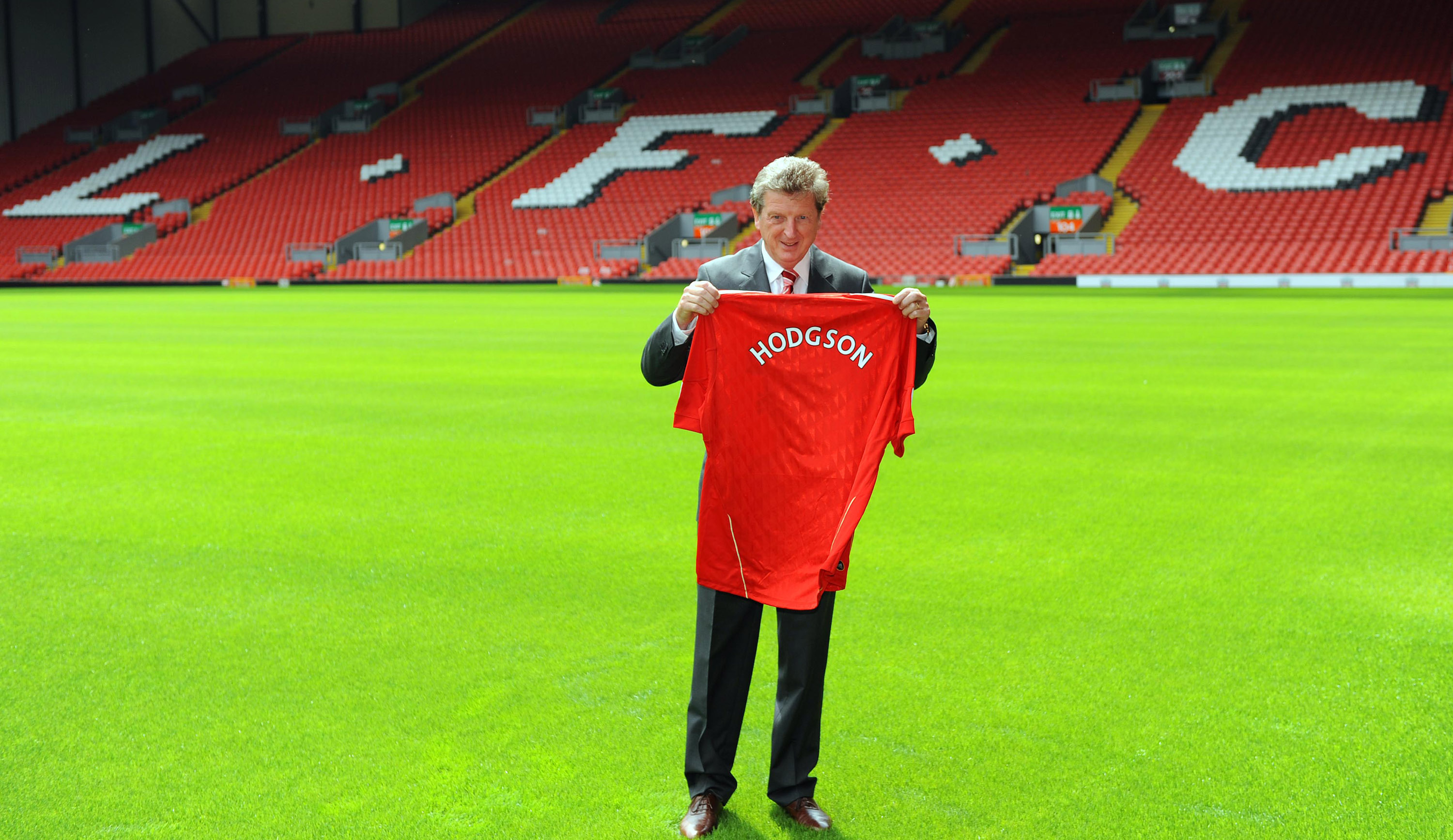 LIVERPOOL, UNITED KINGDOM - JULY 01:  Roy Hodgson is unveiled as the new Liverpool FC manager at Anfield on July 01, 2010 in Liverpool, England. (Photo by Clint Hughes/Getty Images)