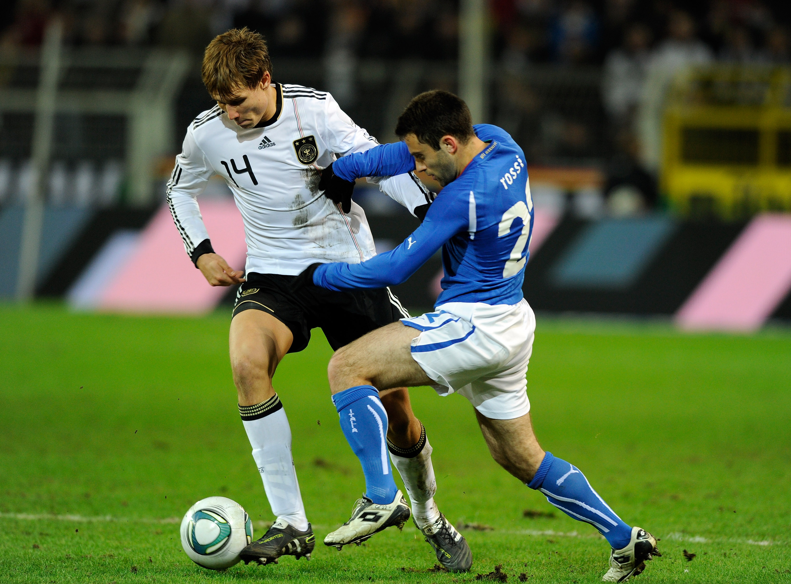 DORTMUND, GERMANY - FEBRUARY 09:  Giuseppe Rossi of Italy and Holger Badstuber of Germany compete for the ball during the International Friendly match between Germany and Italy on February 9, 2011 in Dortmund, Germany.  (Photo by Claudio Villa/Getty Image