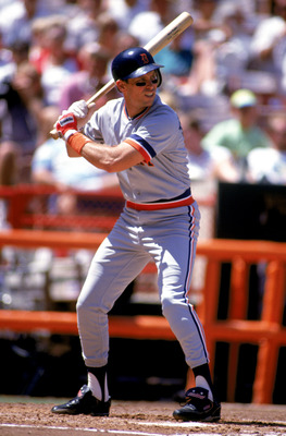 ANAHEIM, CA - 1991:  Alan Trammell #3 of the Detroit Tigers bats during a game in the 1991 season against the California Angels at Anaheim Stadium in Anaheim, California. (Photo by Ken Levine/Getty Images)