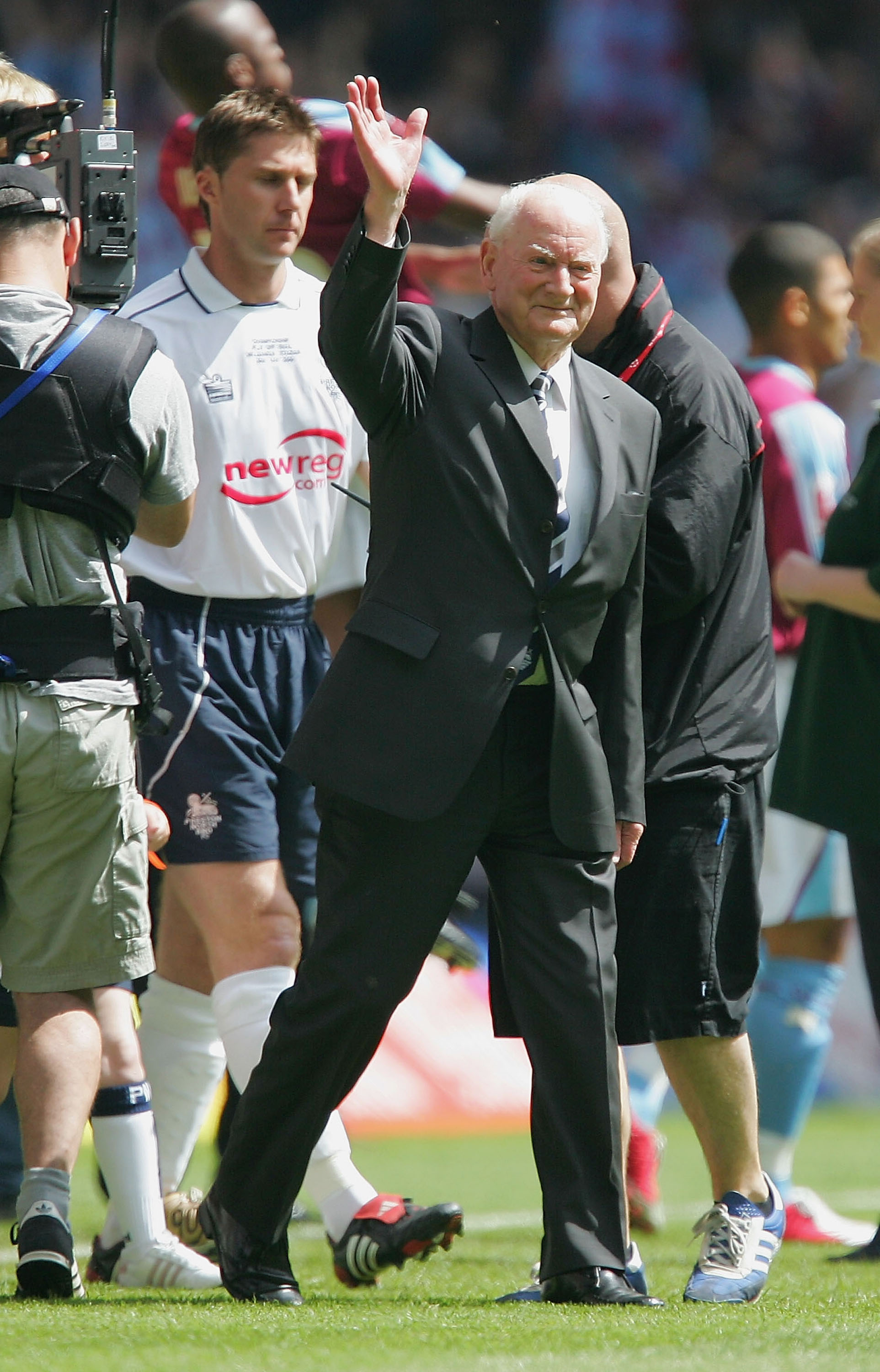CARDIFF, WALES -  MAY 30:  Preston North End legend Tom Finney leads his team out before the start of the Coca-Cola Championship Play-Off Final between West Ham United and Preston North End at the Millennium Stadium on May 30, 2005 in Cardiff, Wales. (Pho